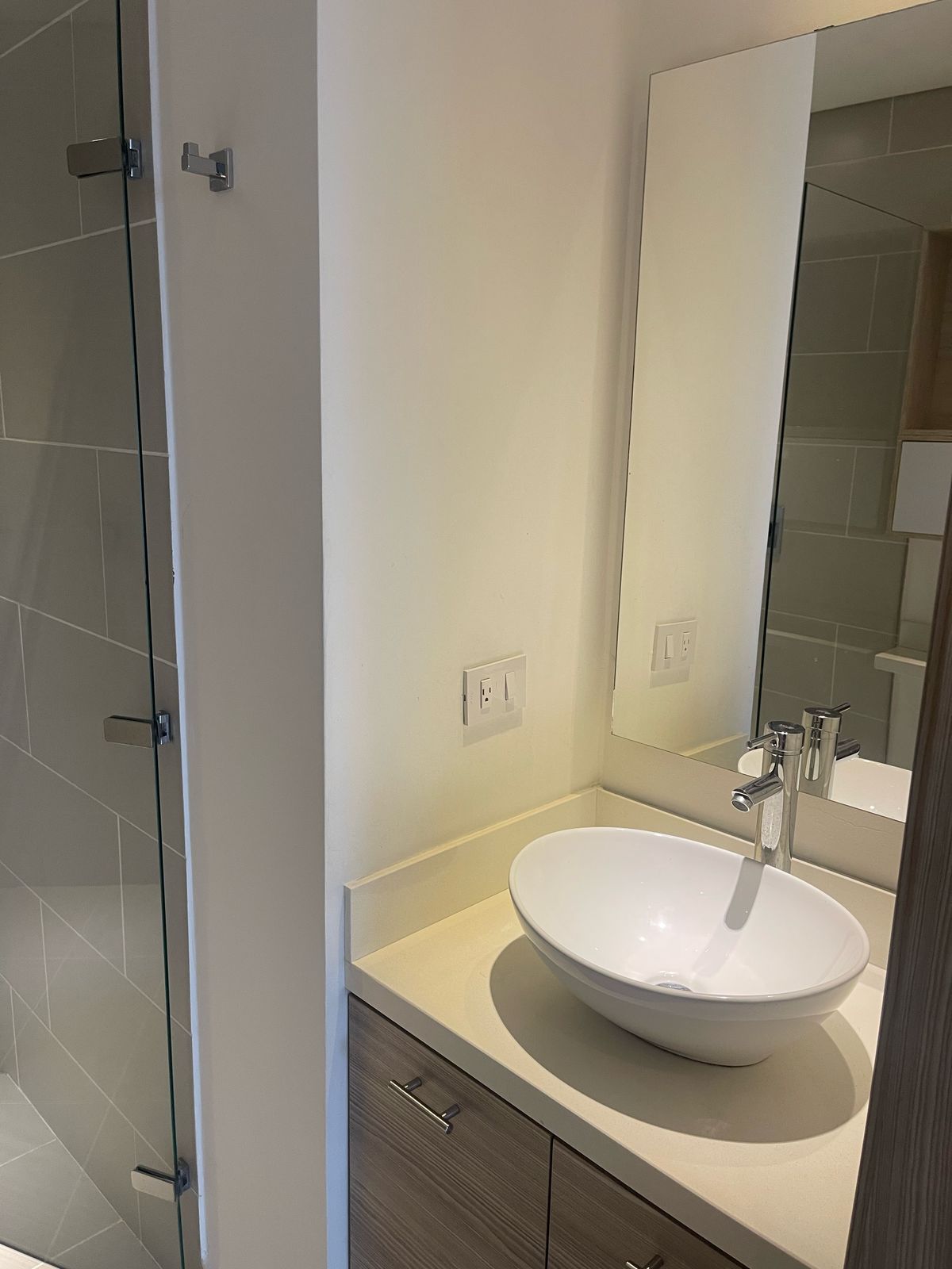 ARRIENDO APARTAMENTO - POBLADO CASTROPOL