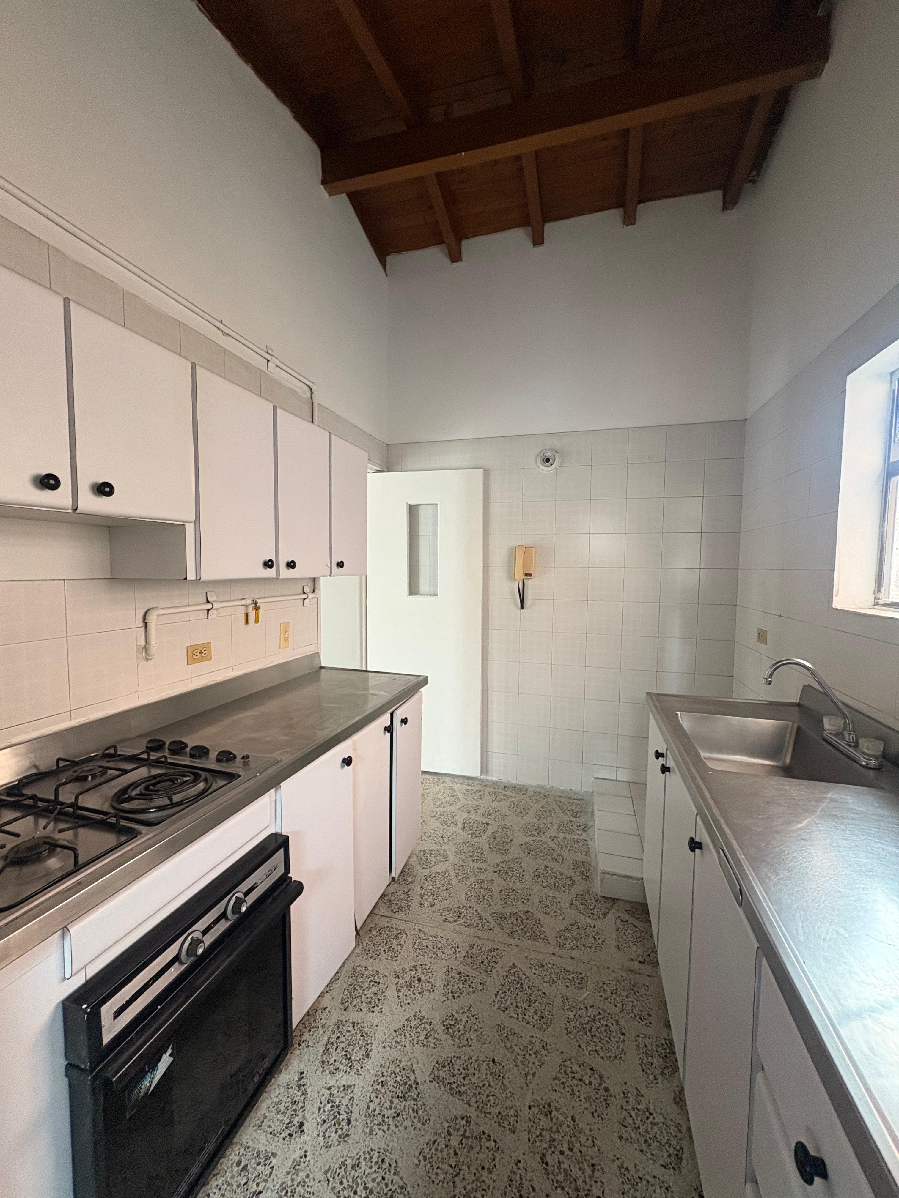 ARRIENDO APARTAMENTO, LAURLES