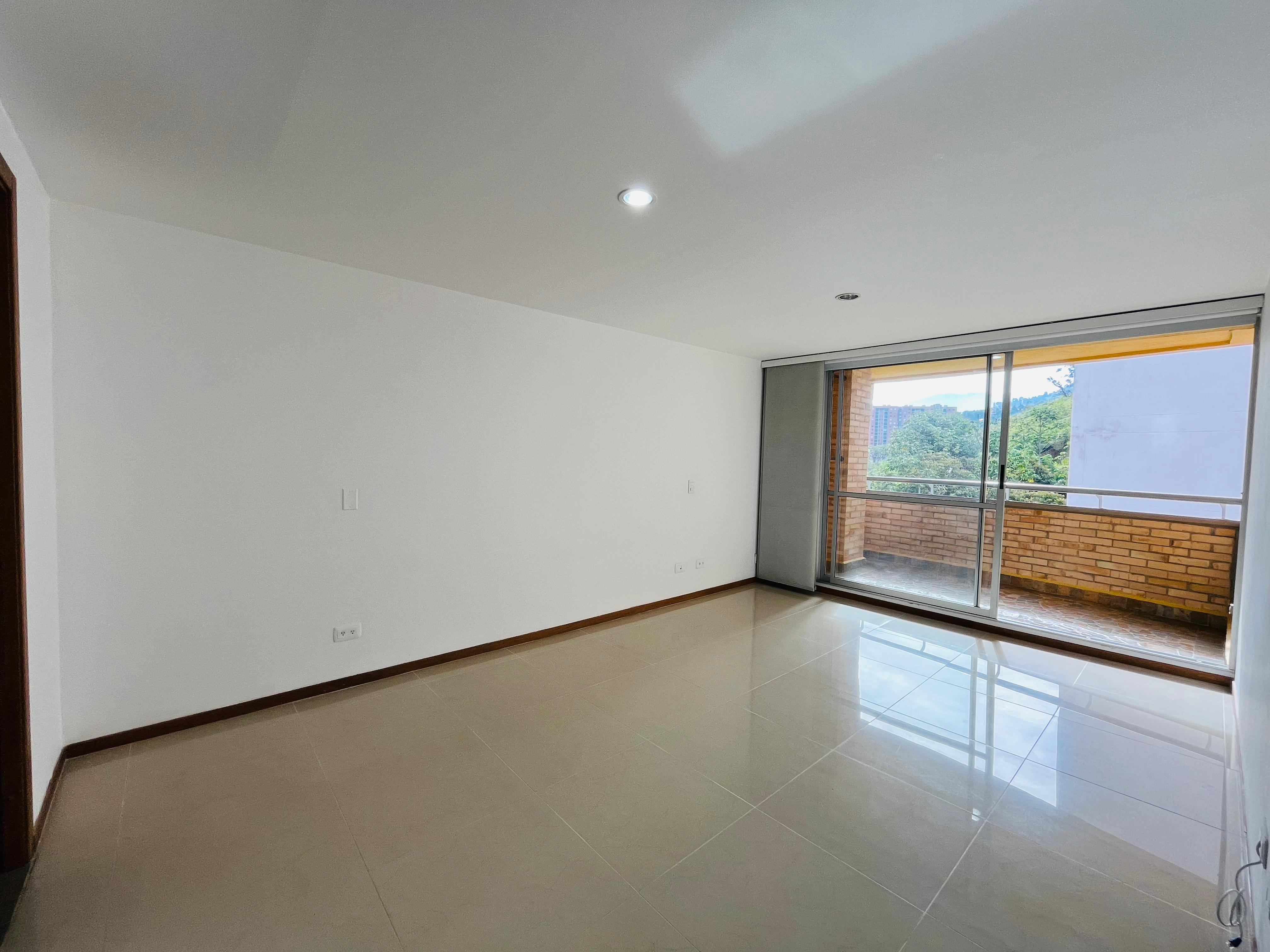 ARRIENDO APARTAMENTO - SABANETA LAS LOMITAS