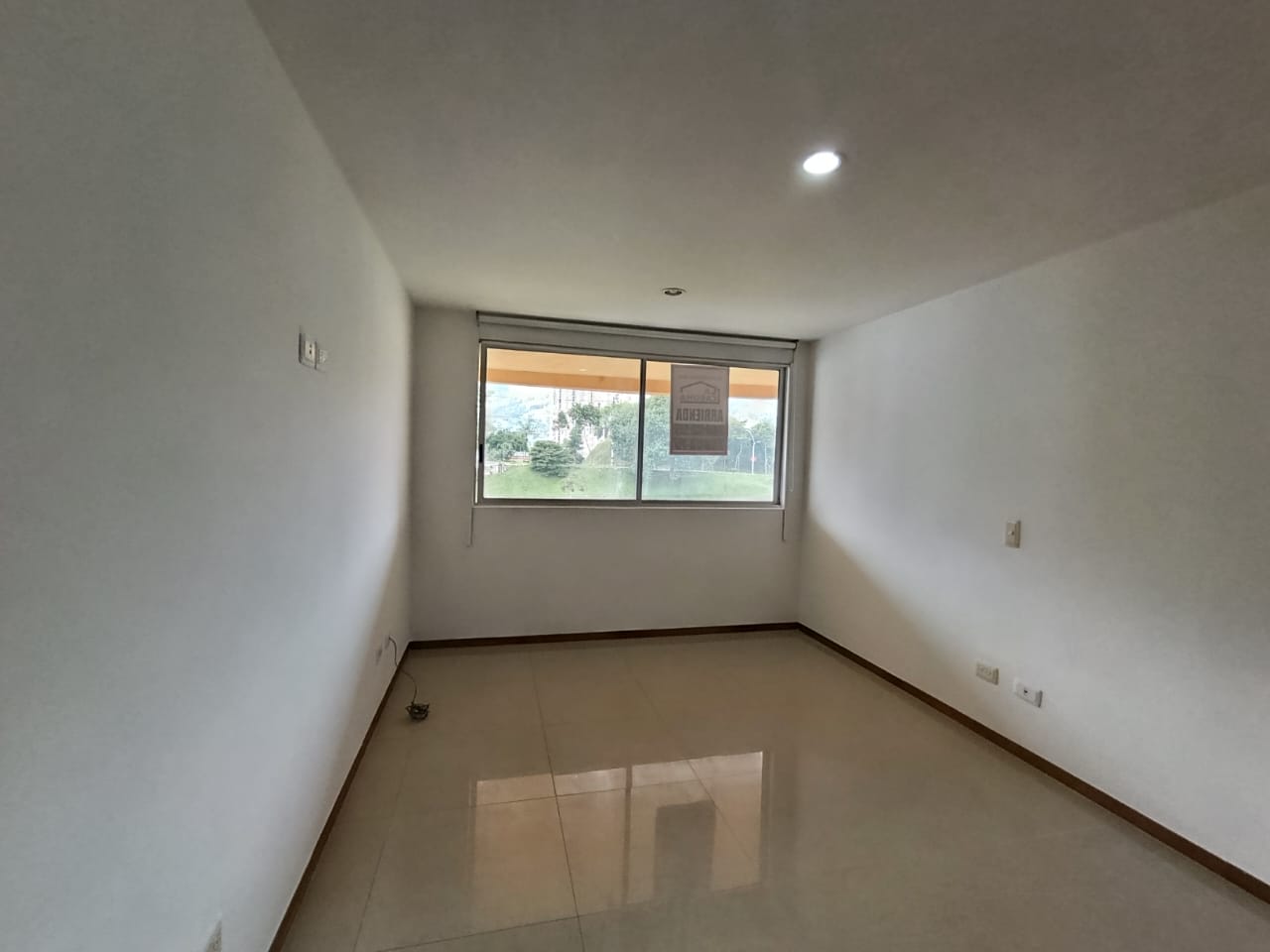 ARRIENDO APARTAMENTO - SABANETA LAS LOMITAS