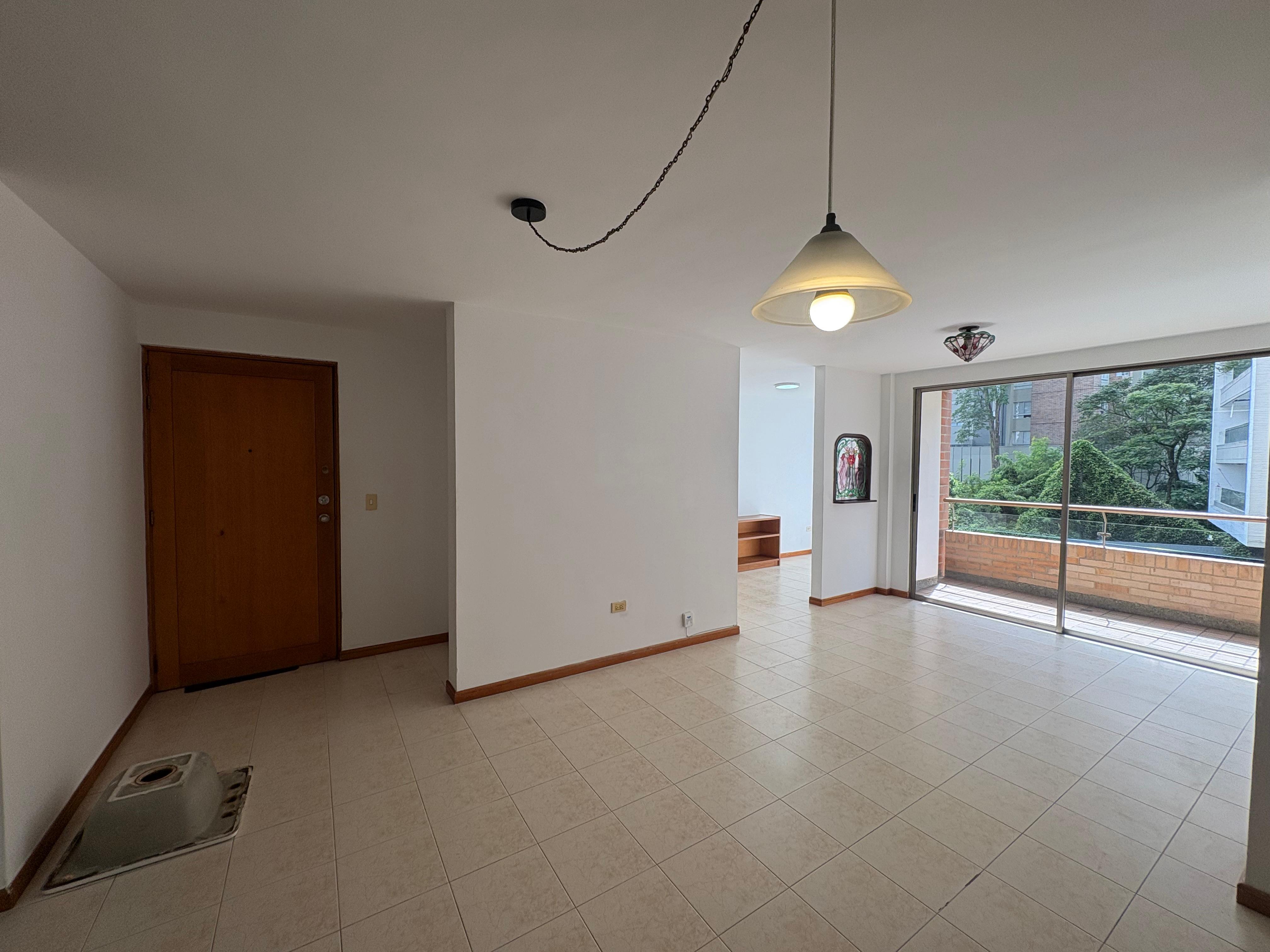 ARRIENDO APARTAMENTO, POBLADO LA 34