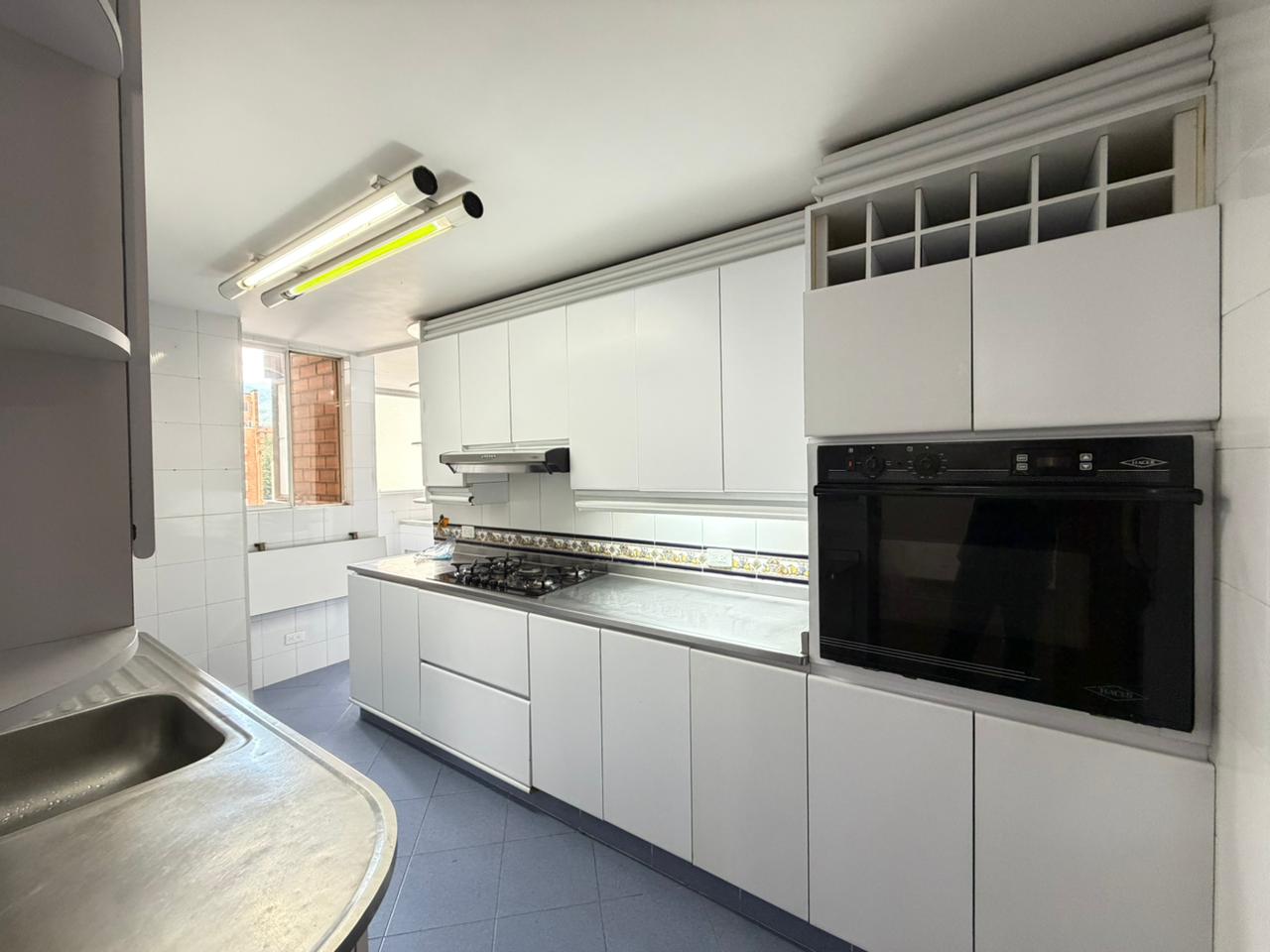 VENTA Y ARRIENDO APARTAMENTO - LAURELES