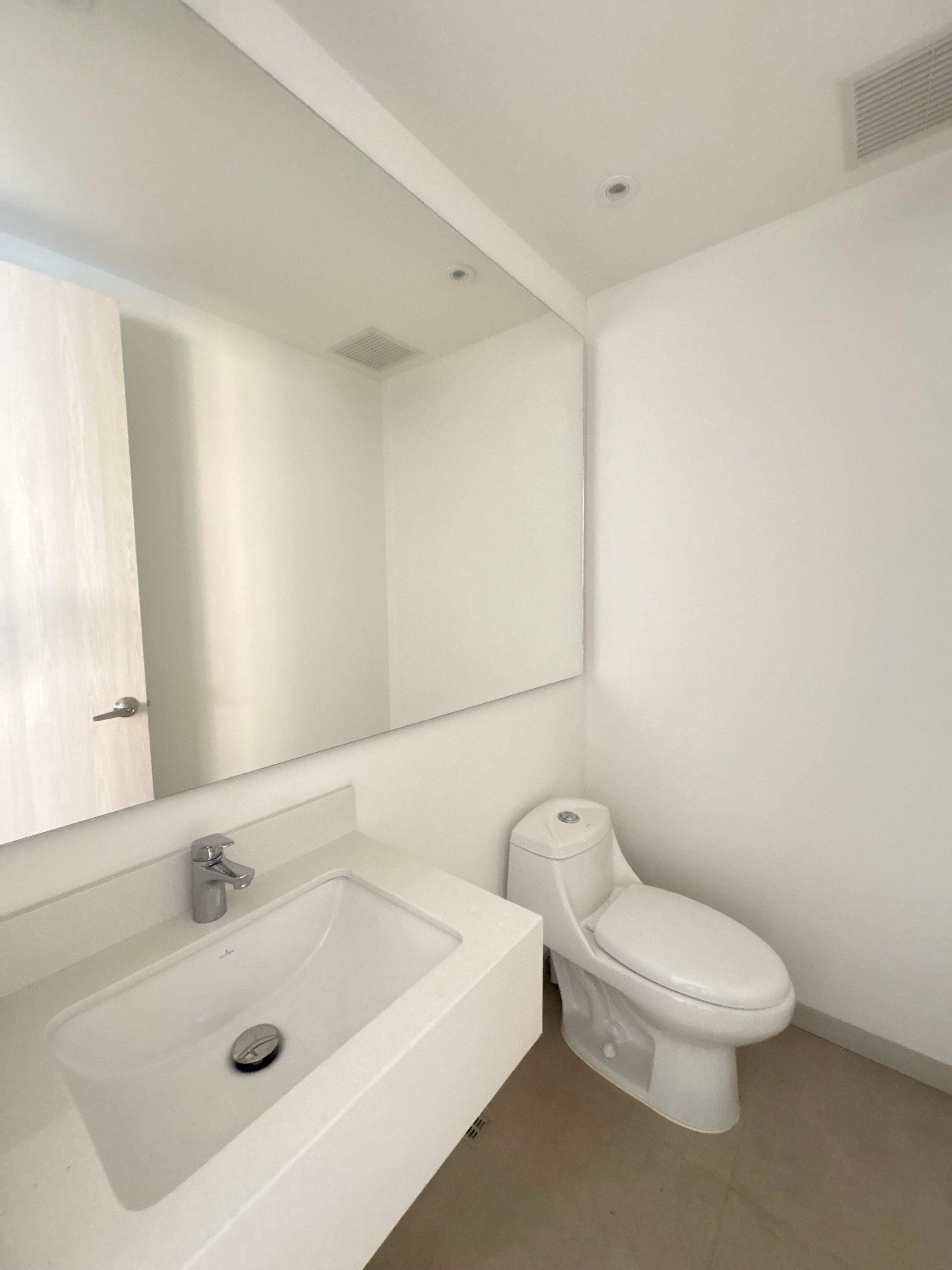 ARRIENDO APARTAMENTO, POBLADO CASTROPOL