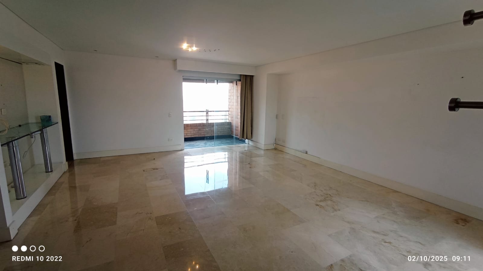 ARRIENDO APARTAMENTO  - LAURELES