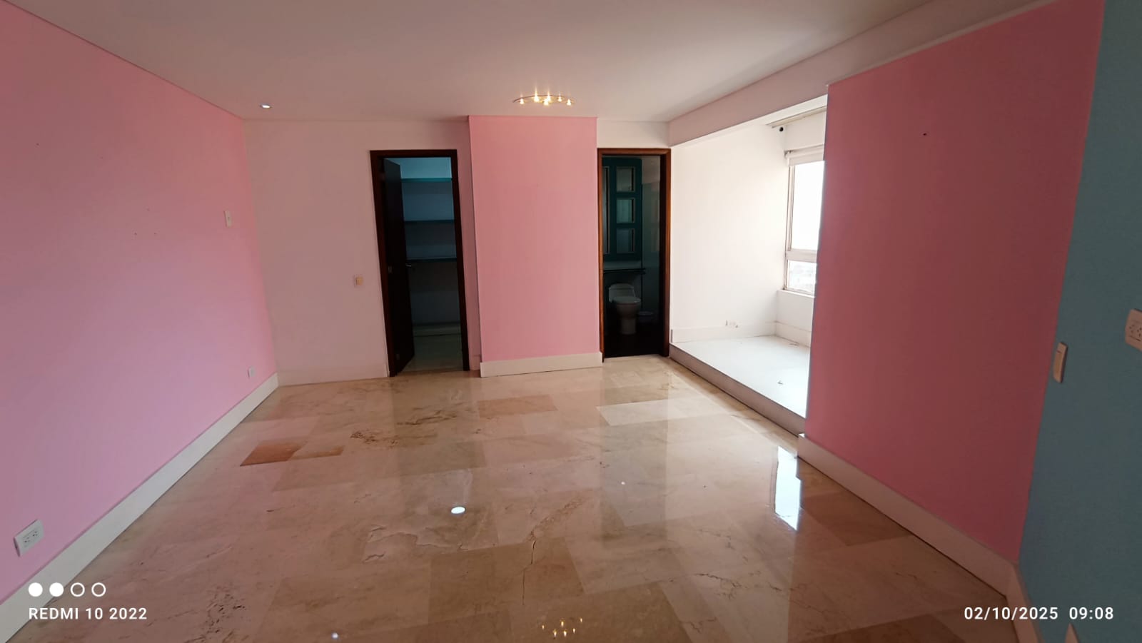 ARRIENDO APARTAMENTO  - LAURELES