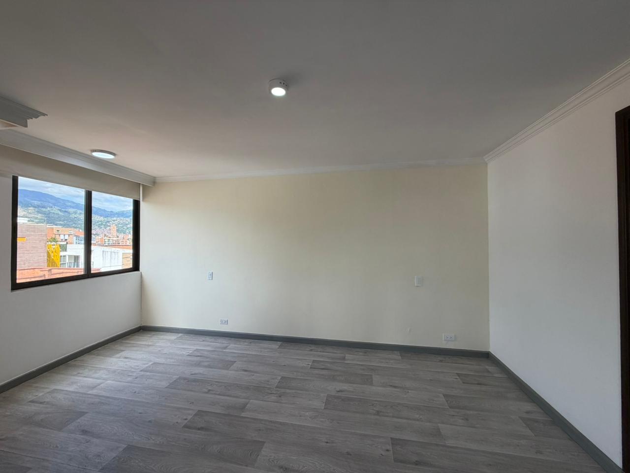 VENTA Y ARRIENDO PENTHOUSE DUPLEX - LAURELES