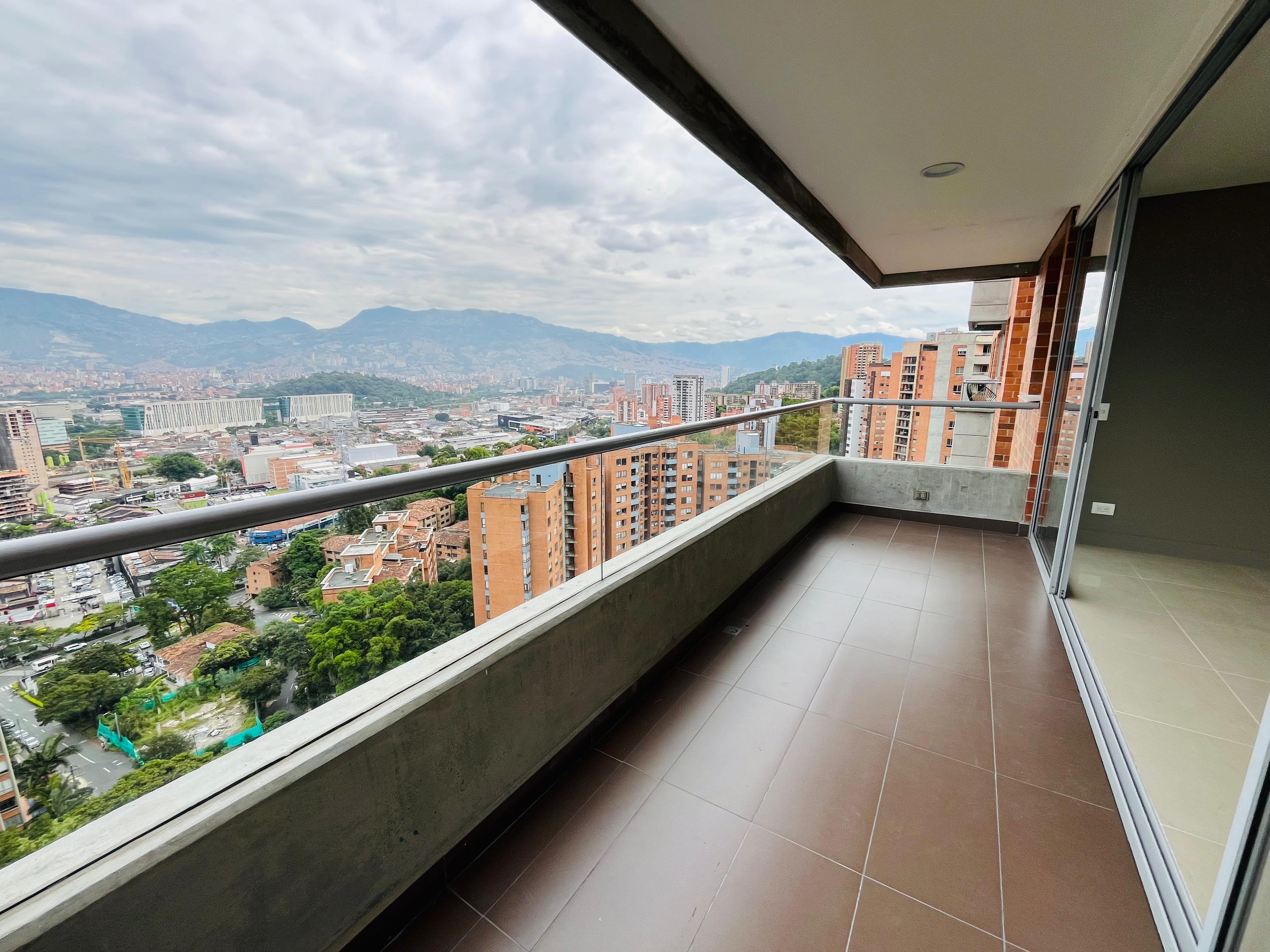 ARRIENDO APARTAMENTO - POBLADO CASTROPOL