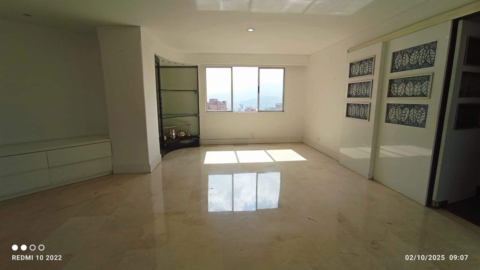 ARRIENDO APARTAMENTO  - LAURELES