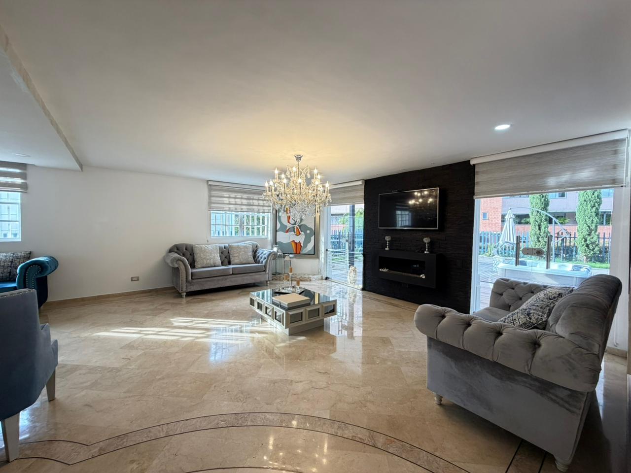 ARRIENDO CASA - POBLADO SECTOR TESORO