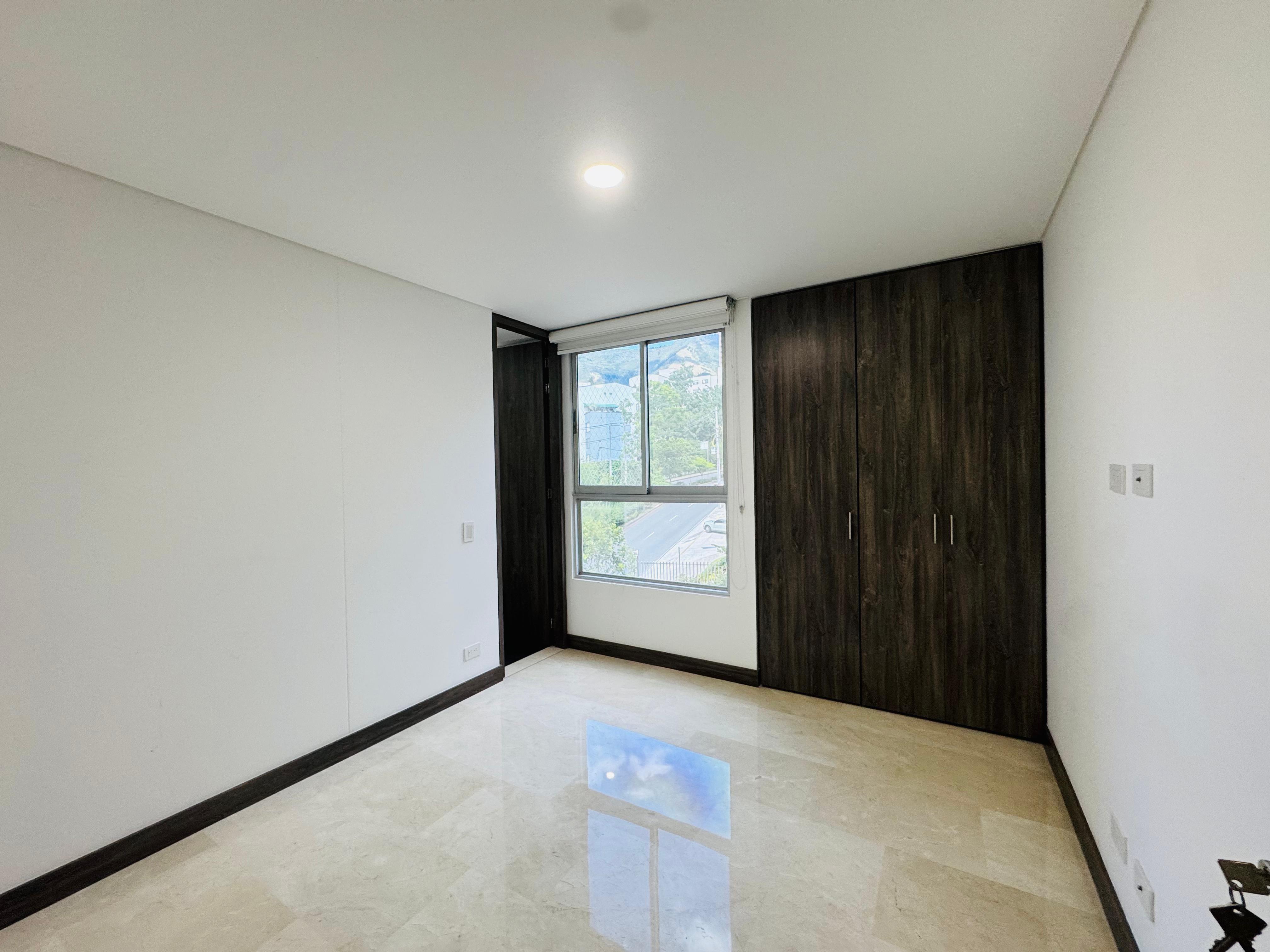 ARRIENDO APARTAMENTO - POBLADO LOMA DE LOS PARRA