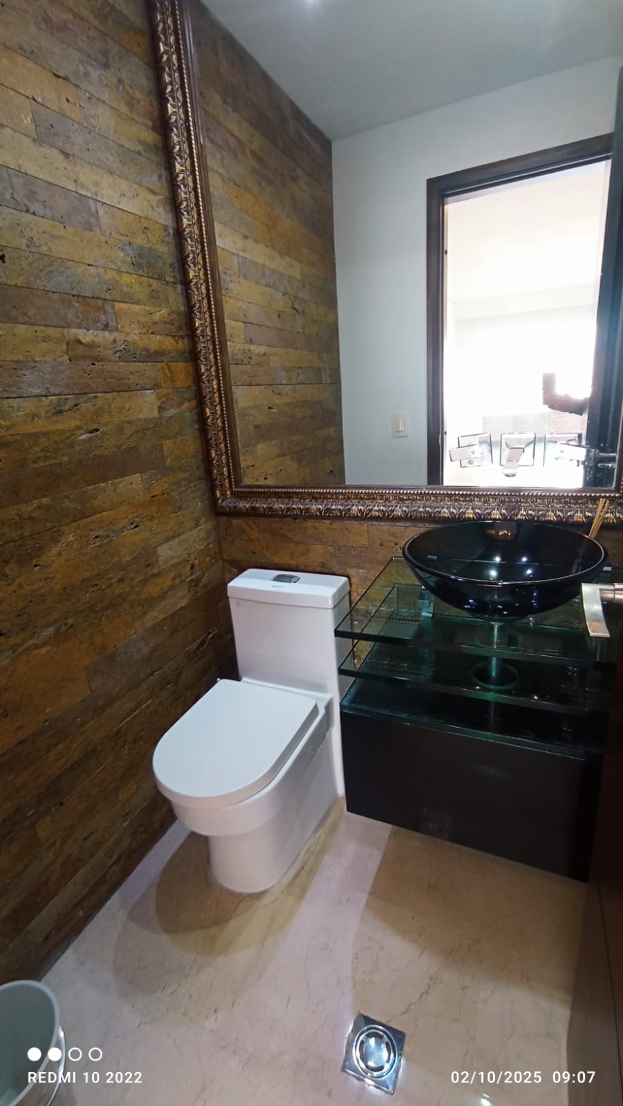ARRIENDO APARTAMENTO  - LAURELES