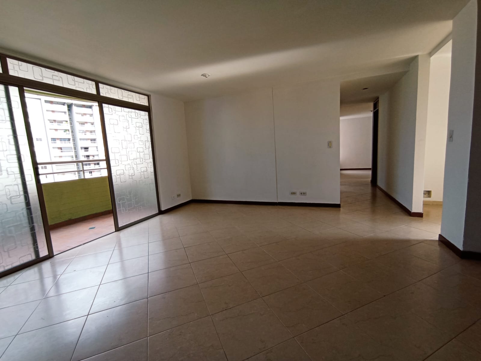 ARRIENDO APARTAMENTO - LOMA LOS BERNAL