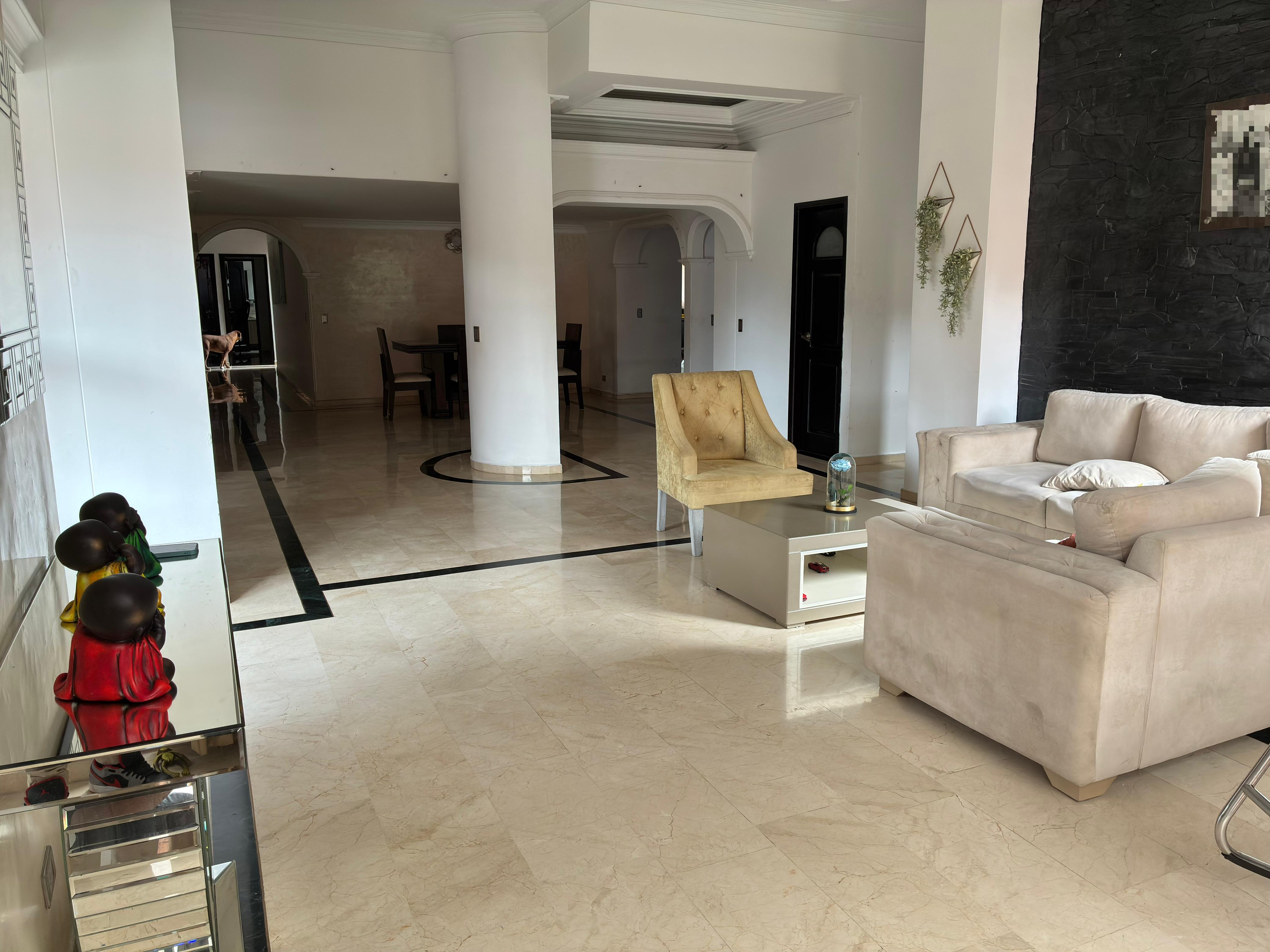 VENTA PENTHOUSE - LAURELES