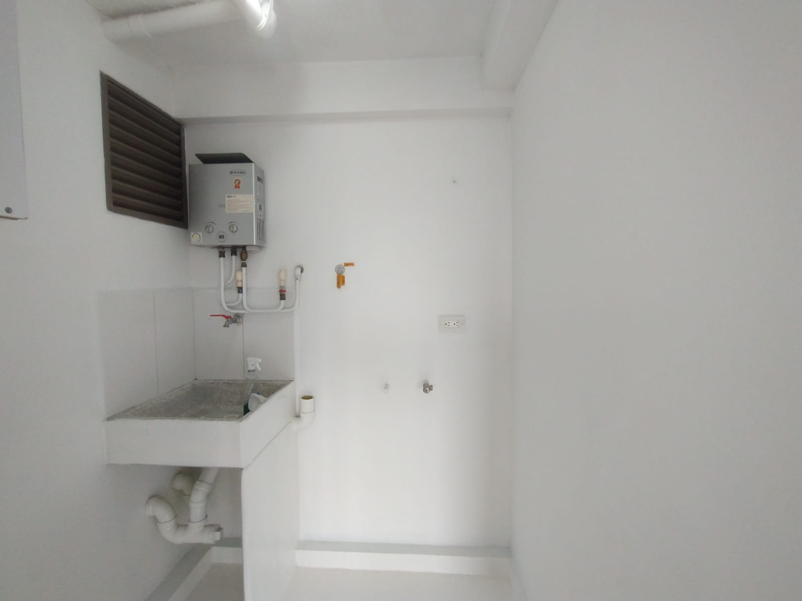 ARRIENDO APARTAMENTO - SABANETA PAN DE AZUCAR