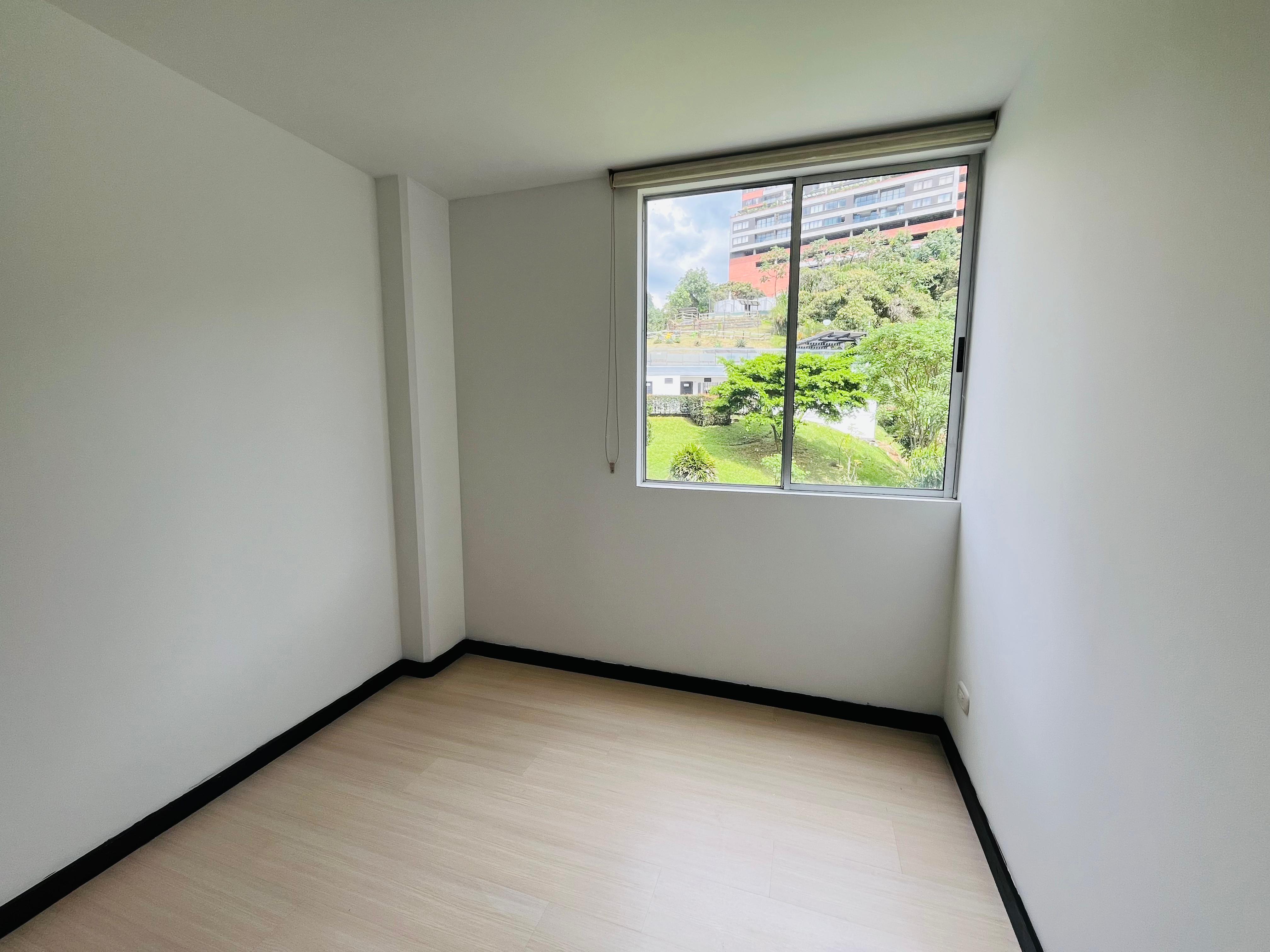 ARRIENDO APARTAMENTO - ENVIGADO TRIANON