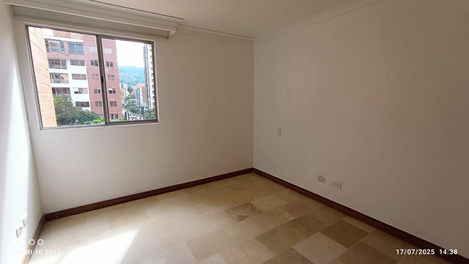 ARRIENDO APARTAMENTO - LAURELES