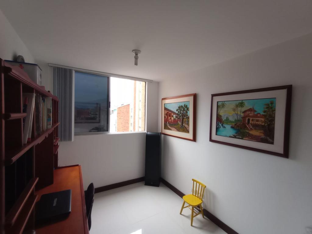 ARRIENDO APARTAMENTO AMOBLADO, LAURELES