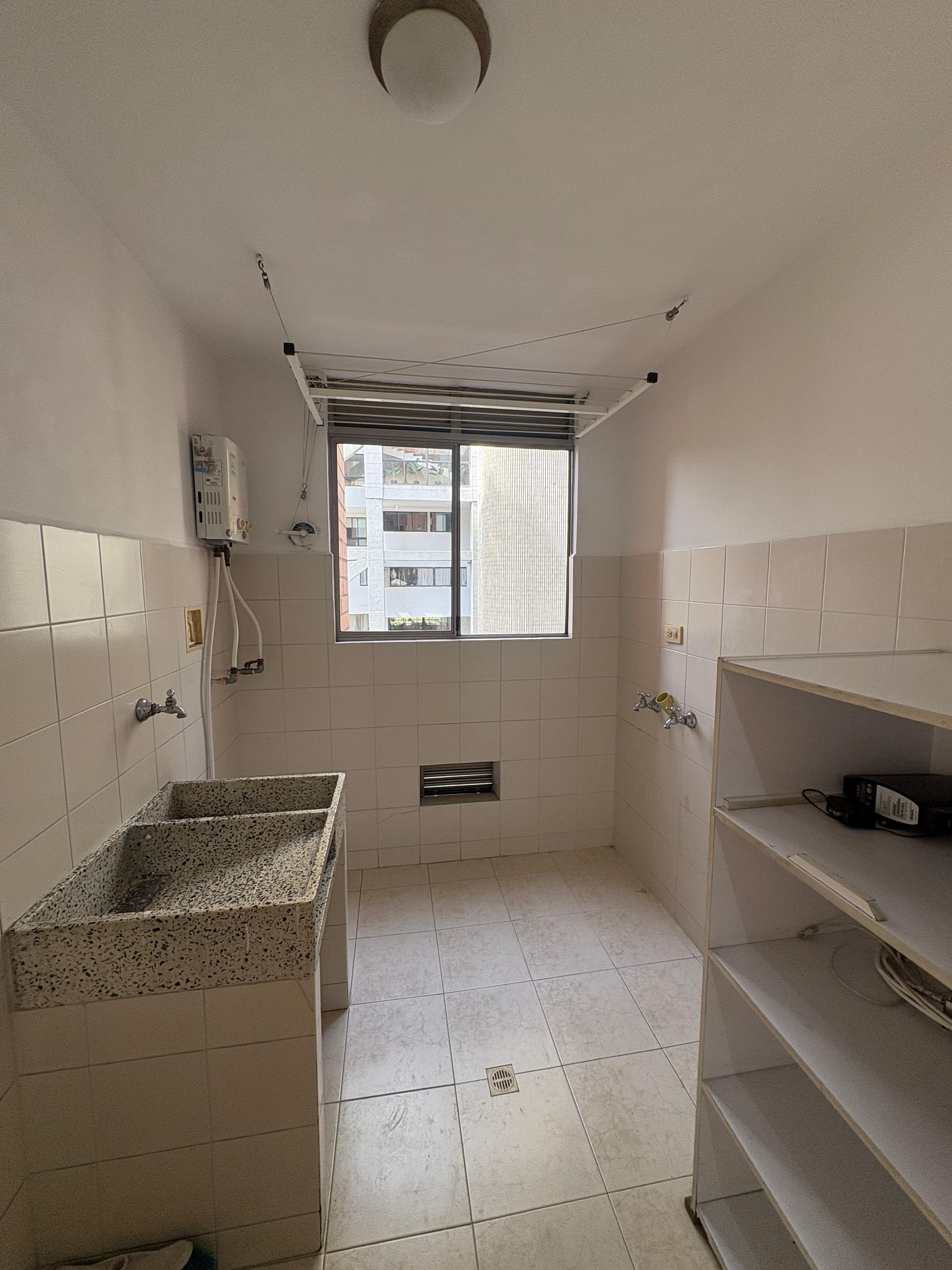 ARRIENDO APARTAMENTO, POBLADO LA 34