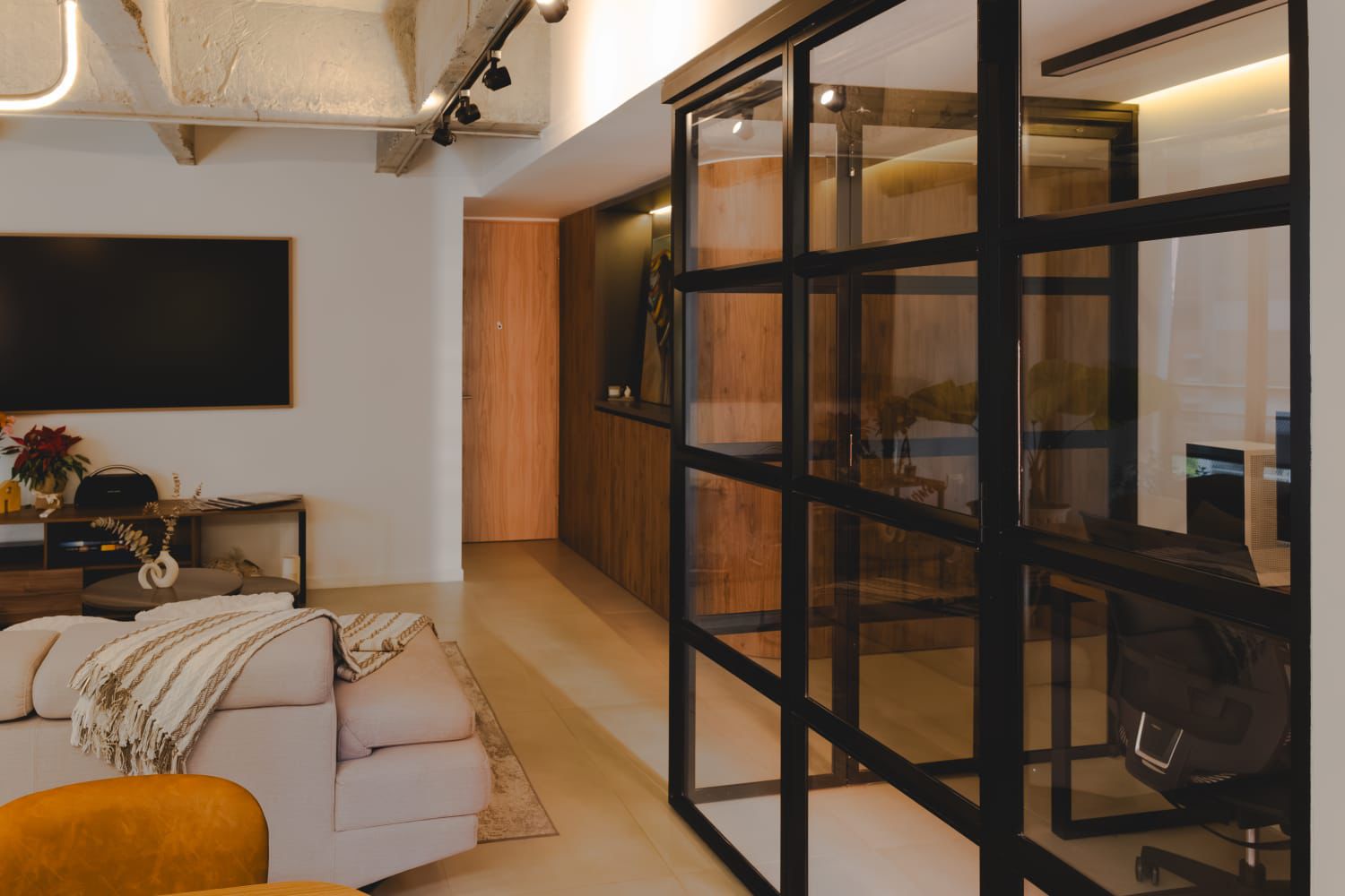 ARRIENDO APARTAMENTO AMOBLADO - CONQUISTADORES
