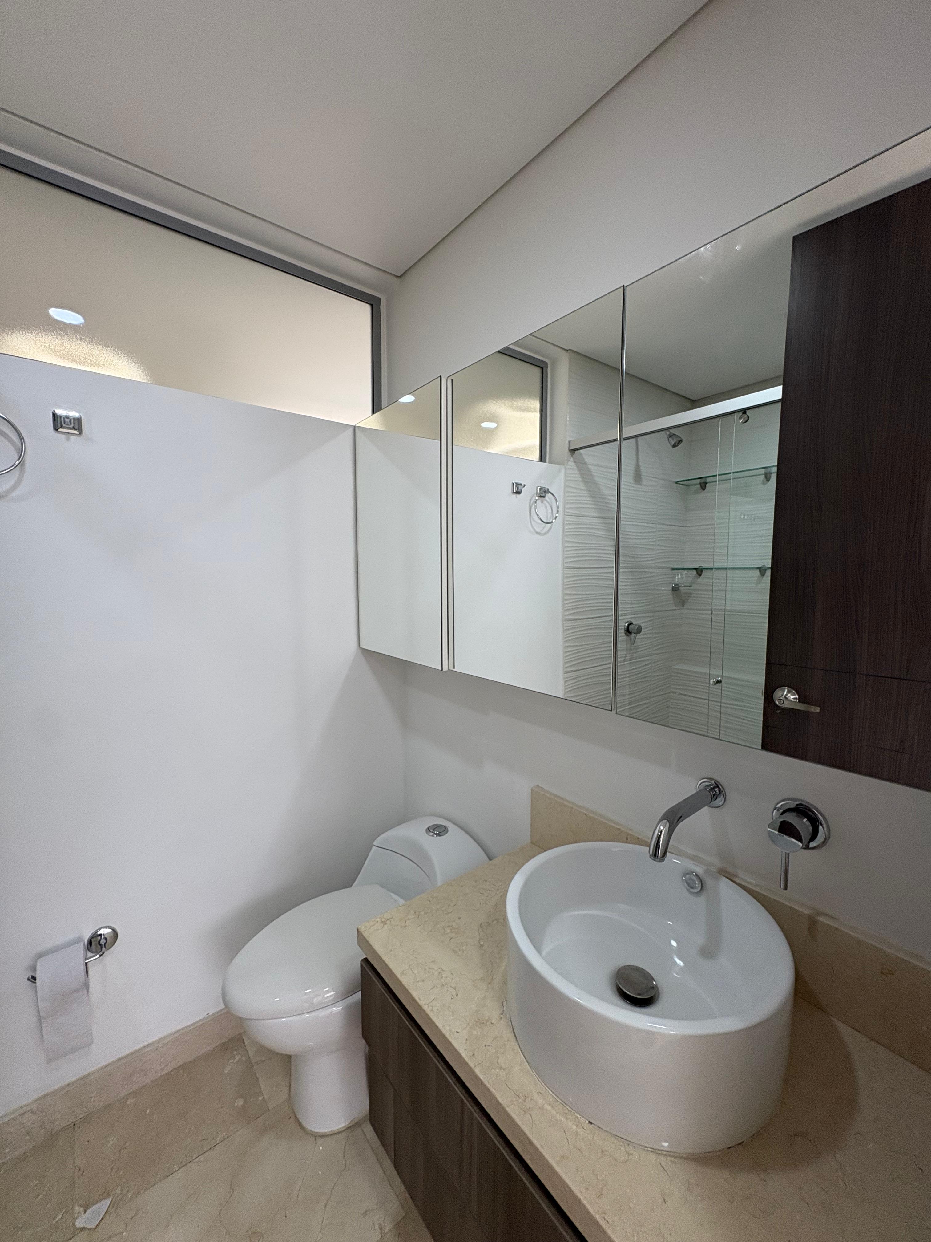 ARRIENDO APARTAESTUDIO, POBLADO SANTA MARIA DE LOS ANGELES