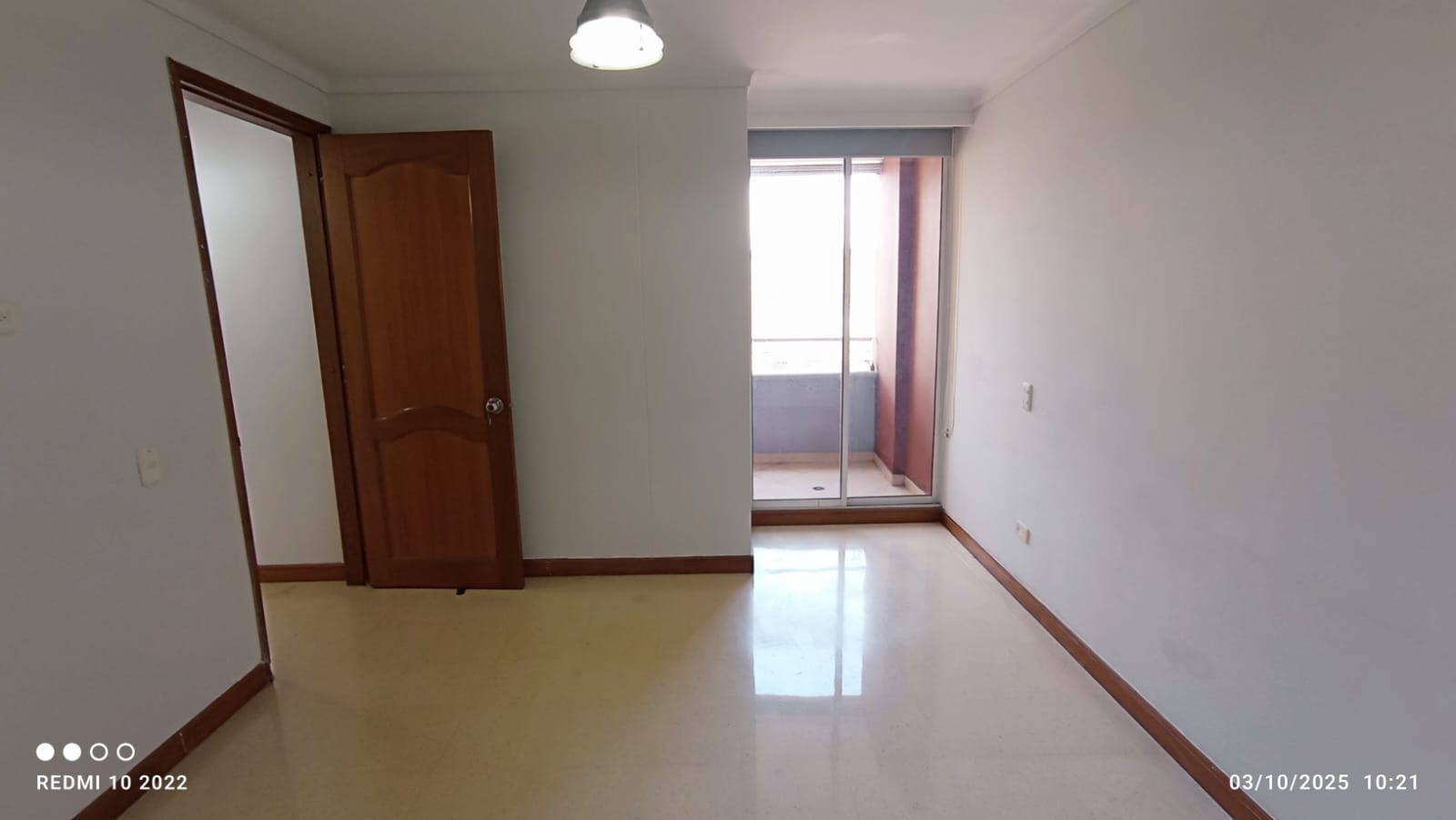 ARRIENDO APARTAMENTO - LAURELES