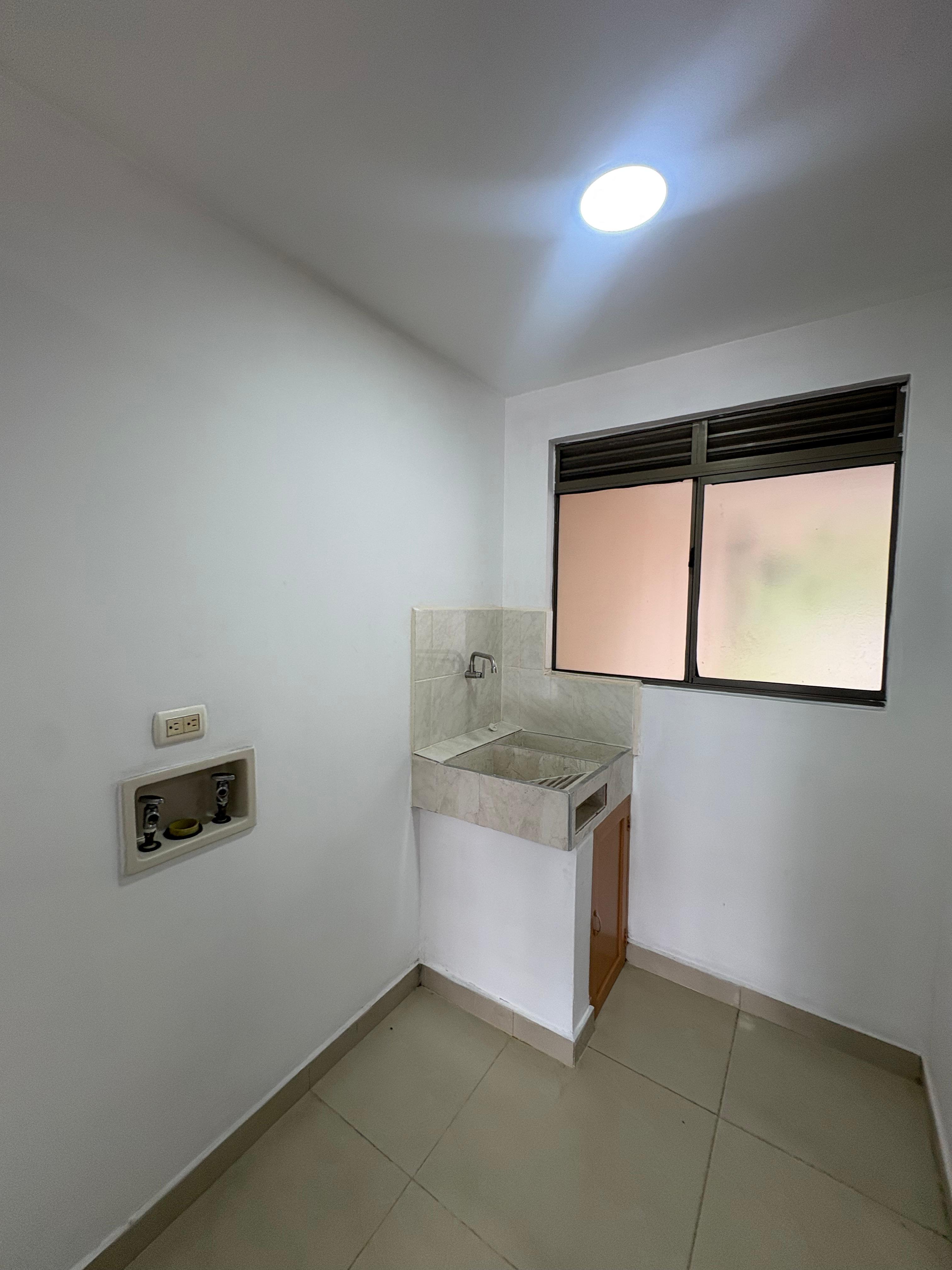 ARRIENDO CASA ENVIGADO BENEDICTINOS