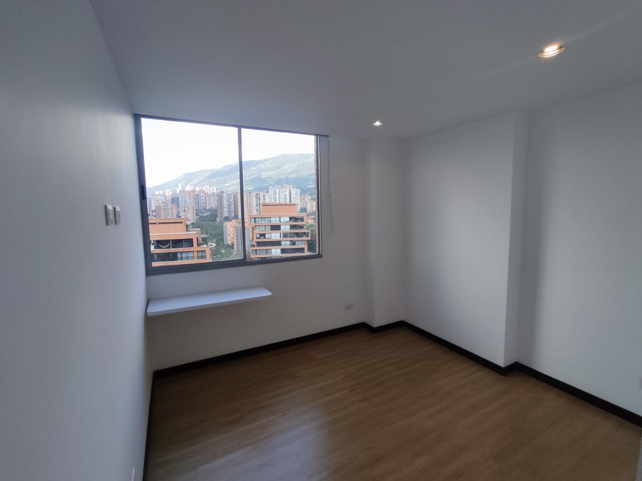 ARRIENDO APARTAMENTO, ENVIGADO BRUJAS