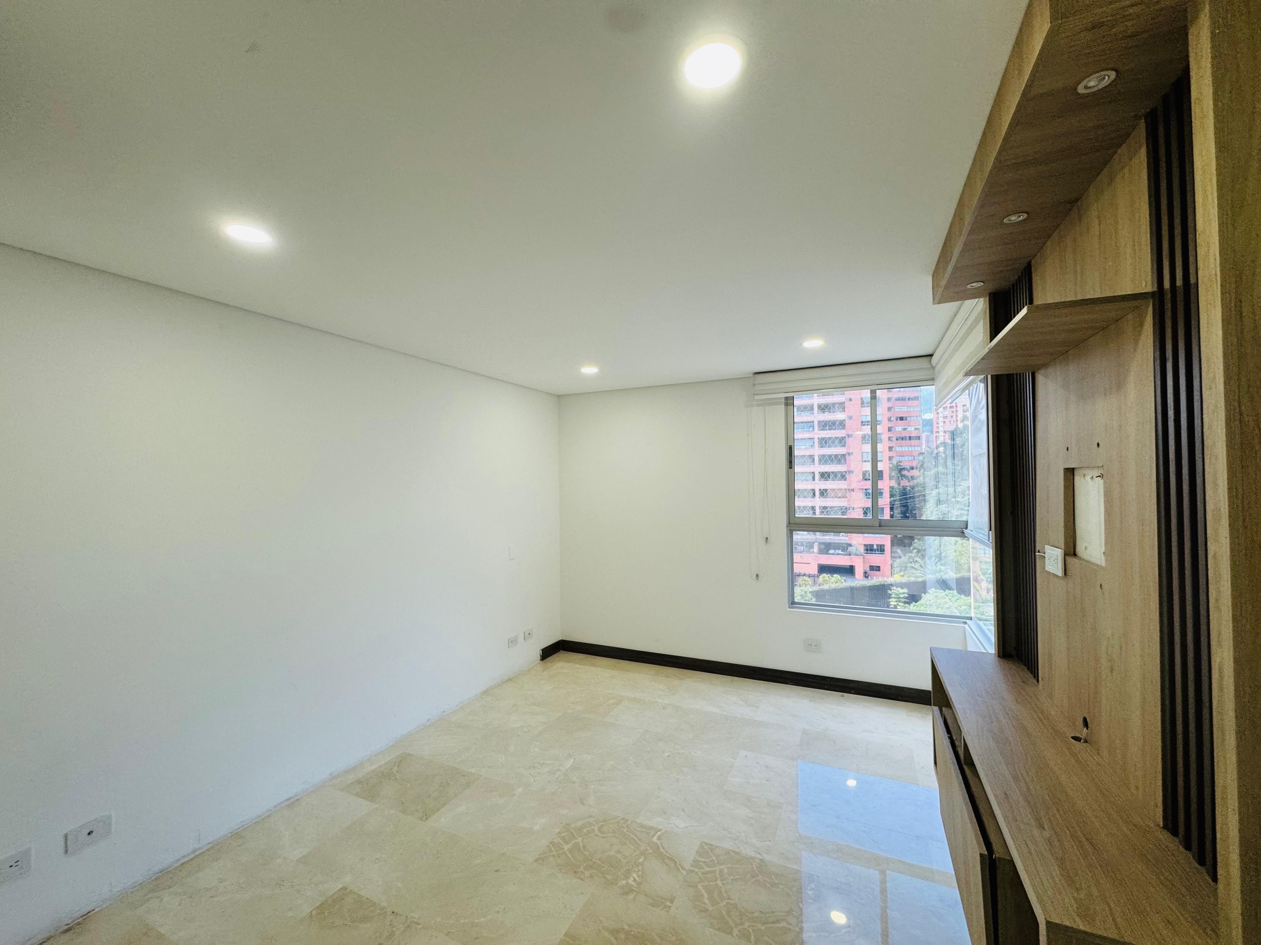 ARRIENDO APARTAMENTO - POBLADO LOMA DE LOS PARRA