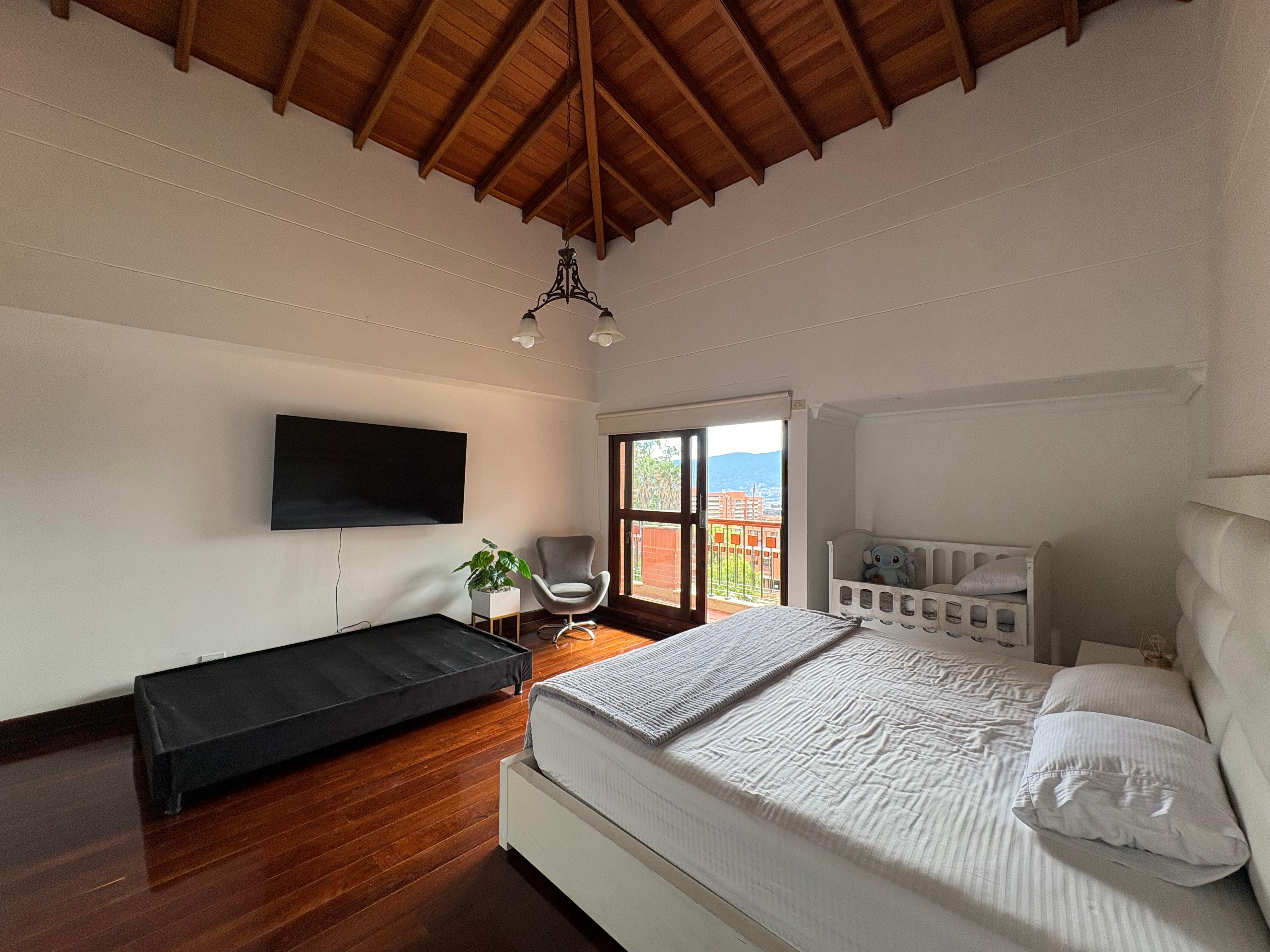 ARRIENDO CASA CAMPESTRE, POBLADO TESORO