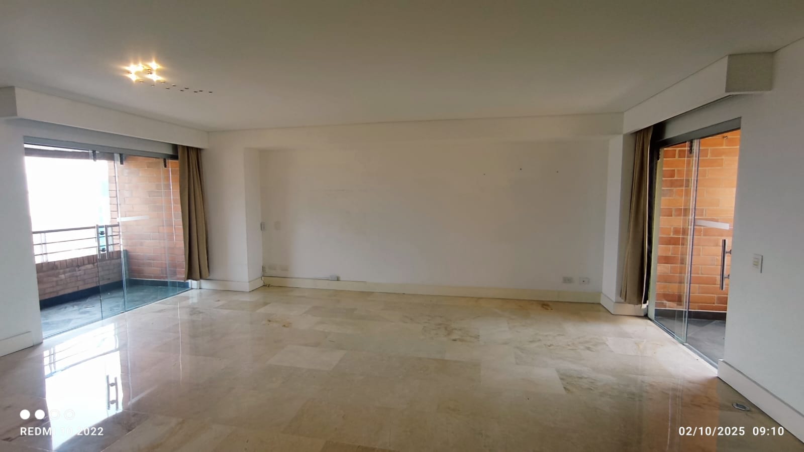 ARRIENDO APARTAMENTO  - LAURELES