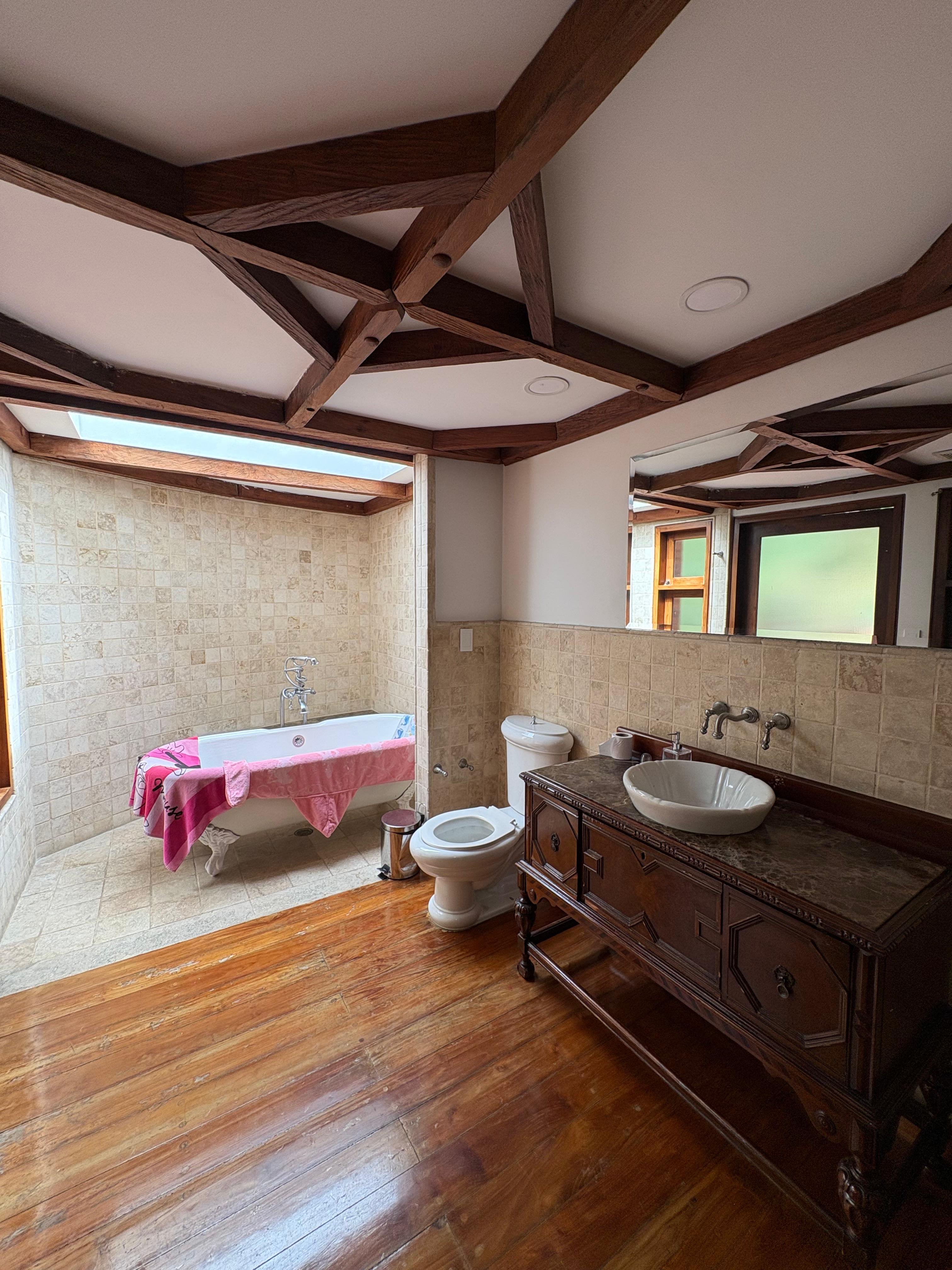 ARRIENDO CASA CAMPESTRE, POBLADO TESORO