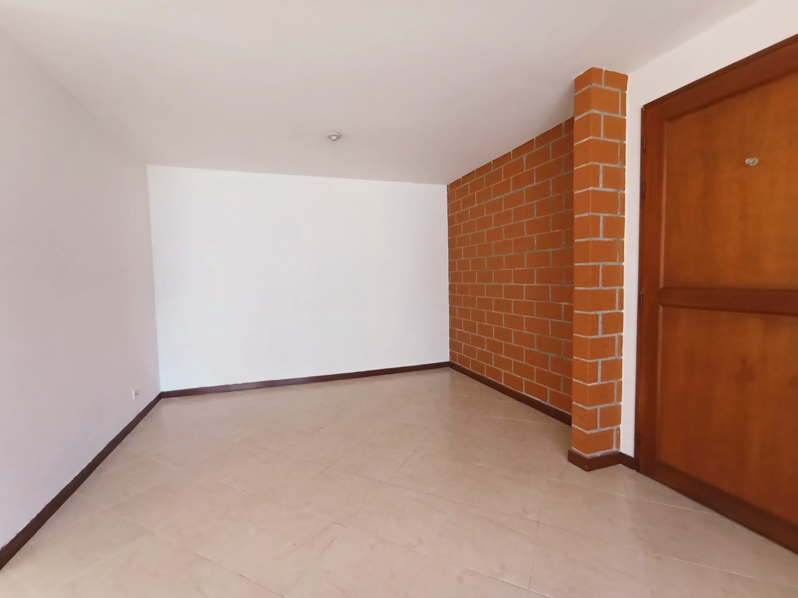 ARRIENDO APARTAMENTO - LOMA LOS BERNAL