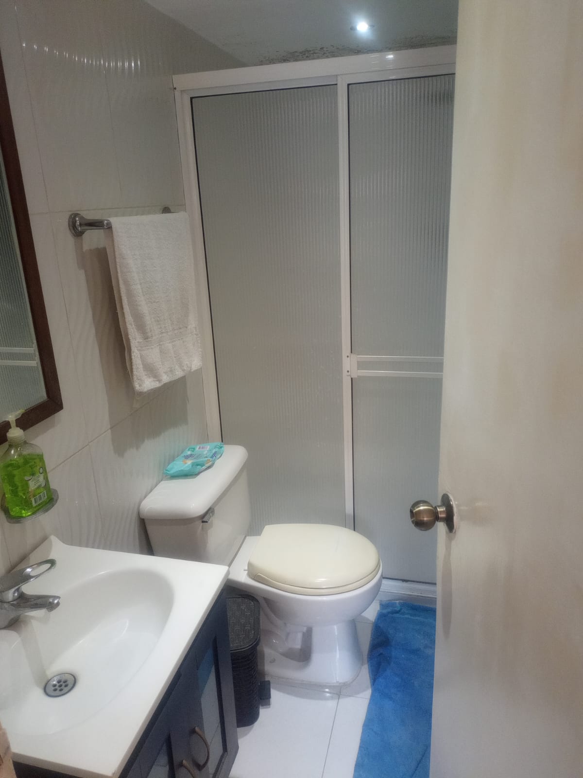 ARRIENDO APARTAESTUDIO - LAURELES BULEVAR