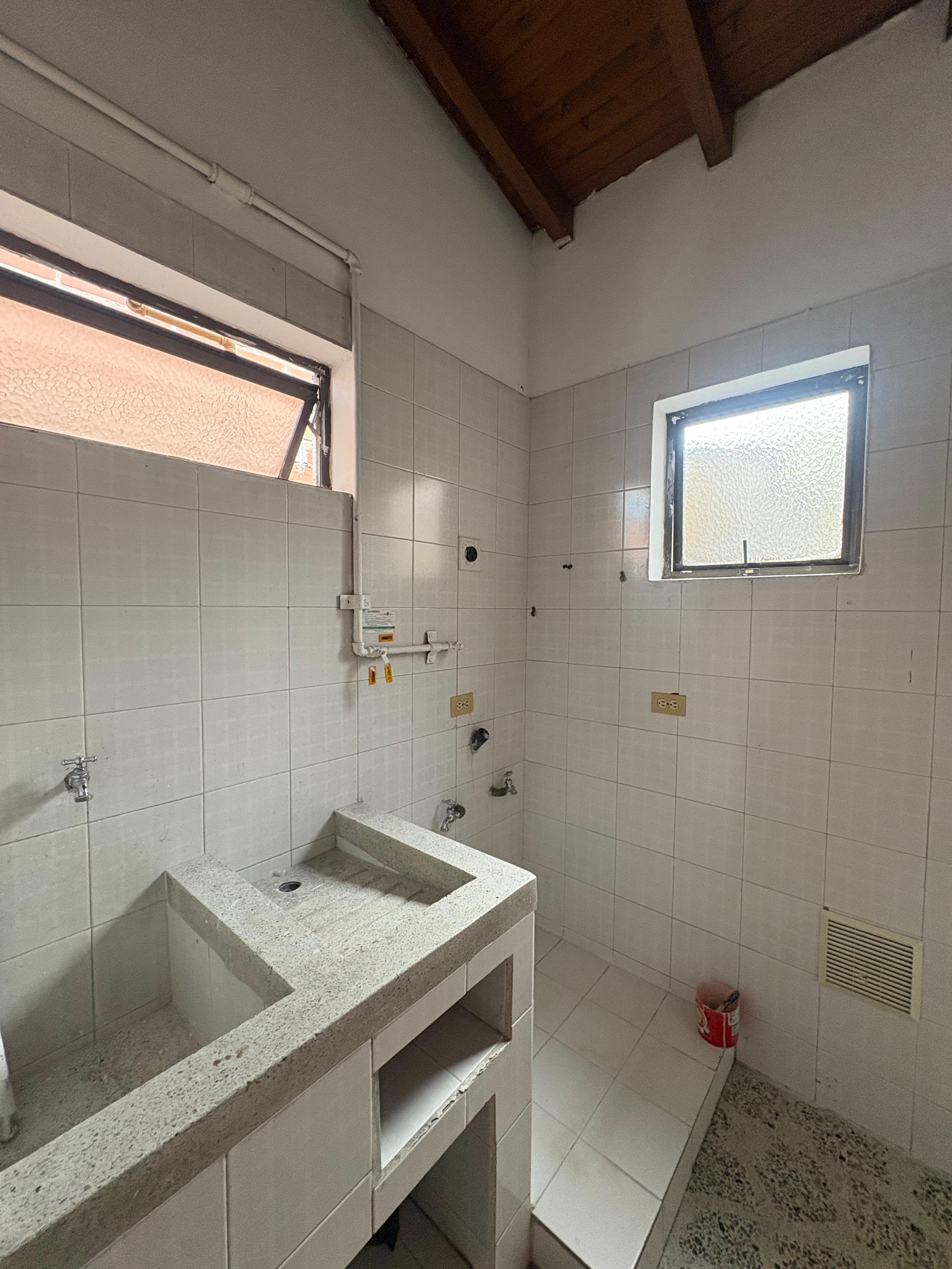 ARRIENDO APARTAMENTO, LAURLES