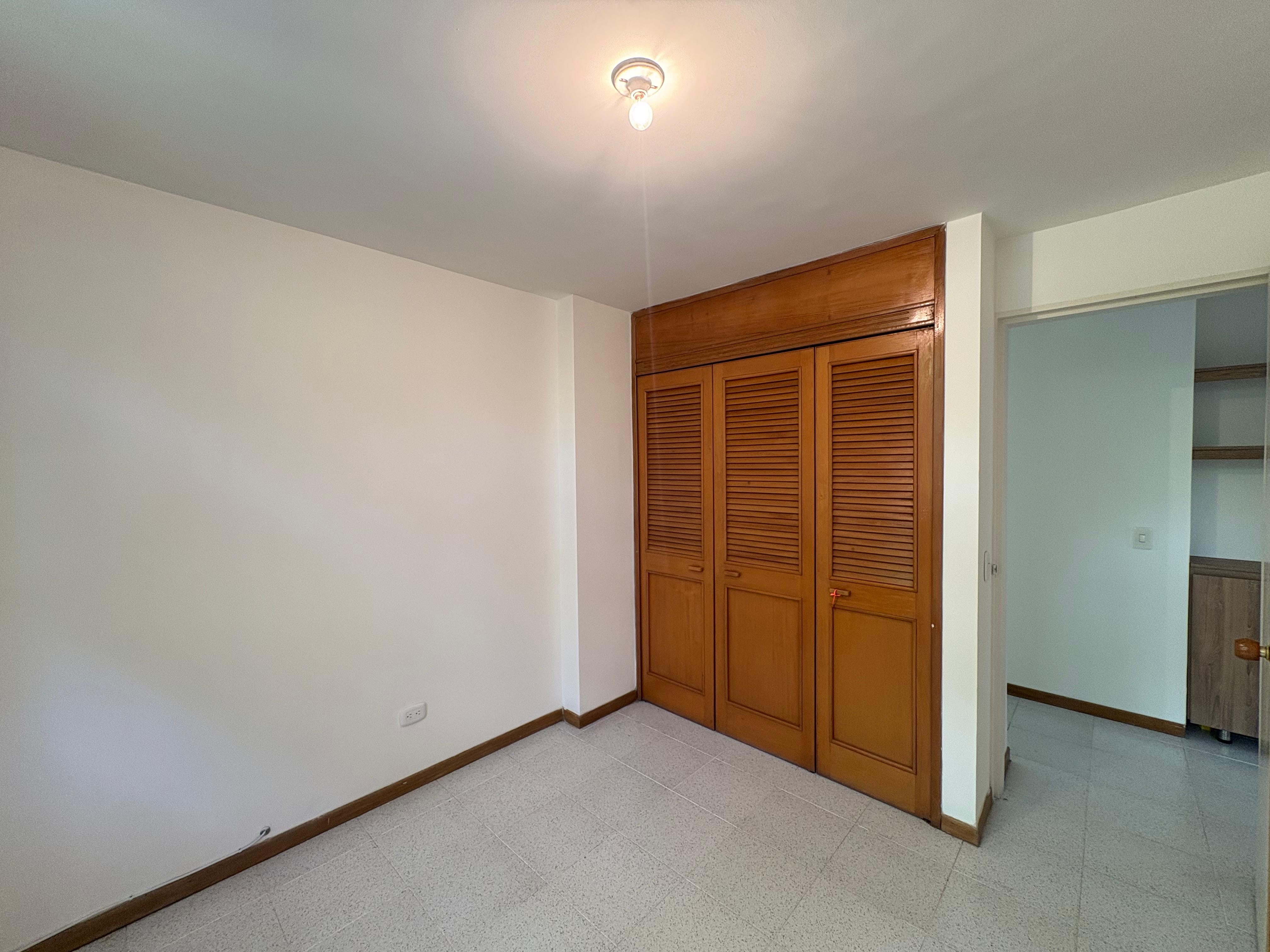 ARRIENDO APARTAMENTO, LOMA SAN JULIAN