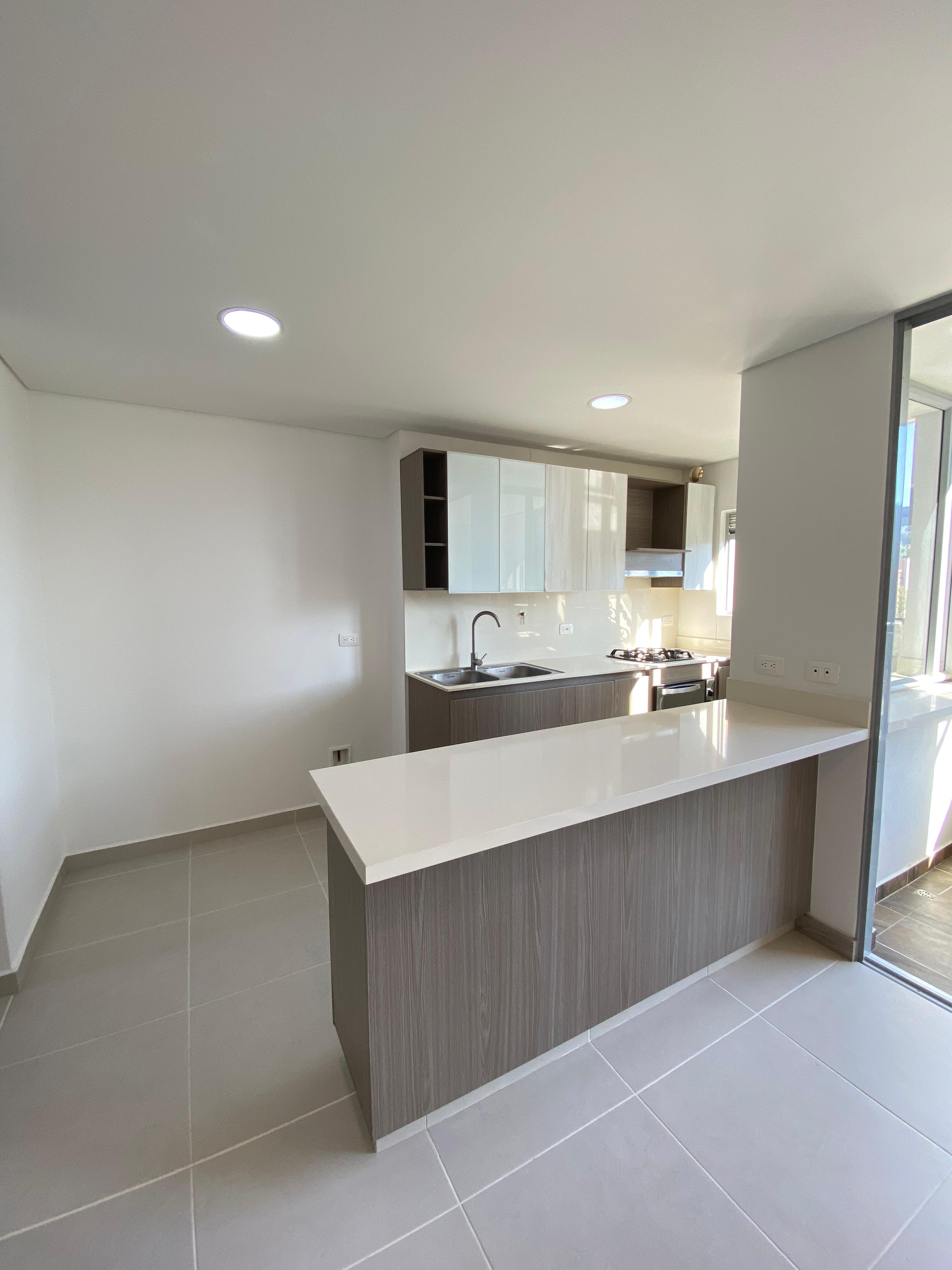 ARRIENDO APARTAMENTO - ENVIGADO LOMA DE LOS MESA