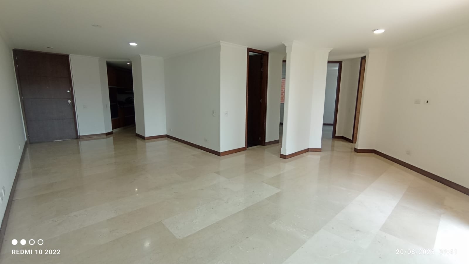 ARRIENDO APARTAMENTO - LAURELES