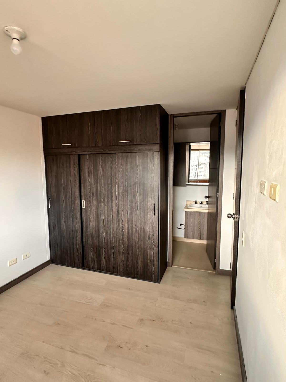 ARRIENDO APARTAMENTO - SABANETA AVES MARIAS PARTE BAJA