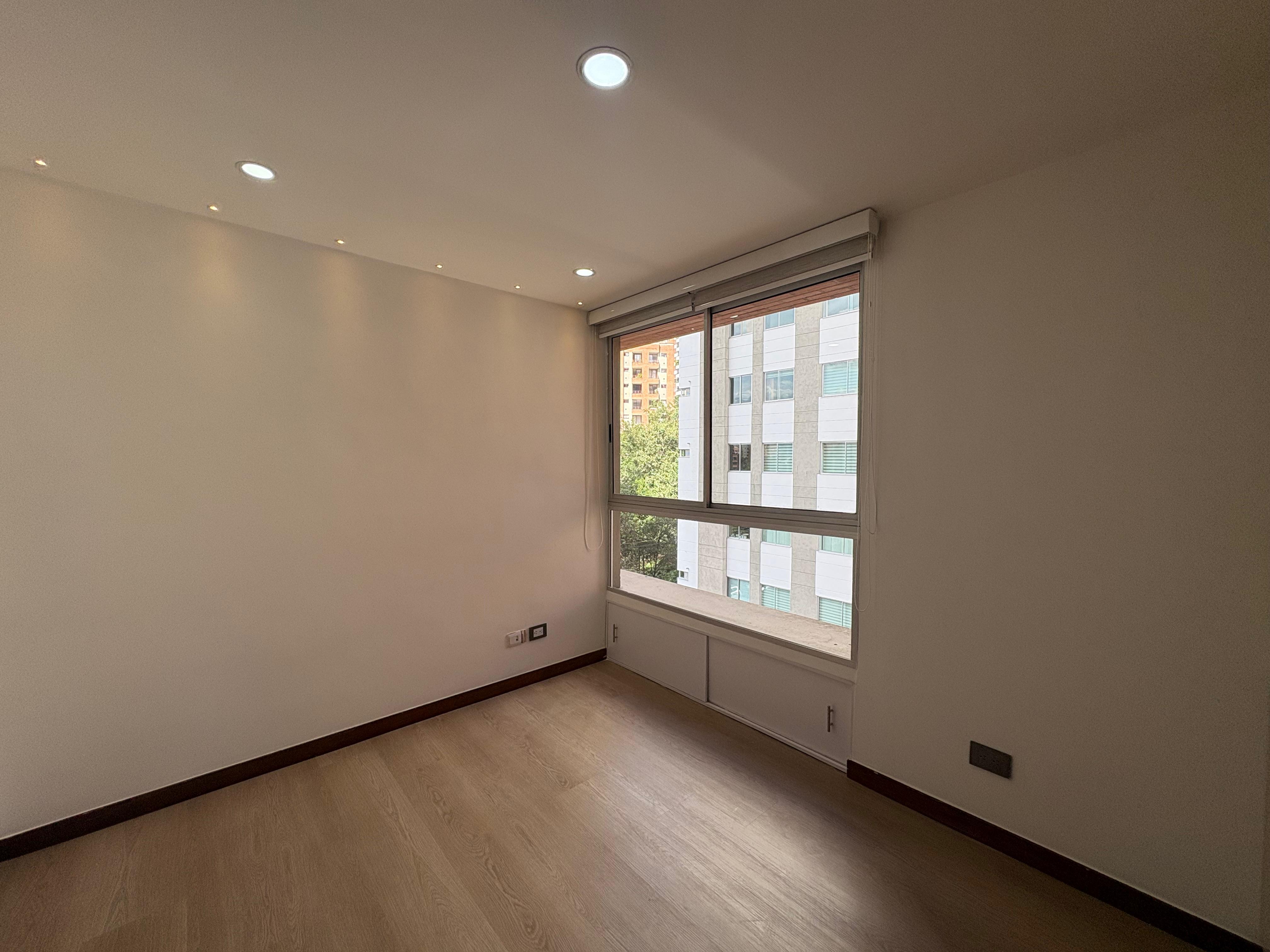 ARRIENDO APARTAMENTO, POBLADO SANTA MARIA DE LOS ANGELES