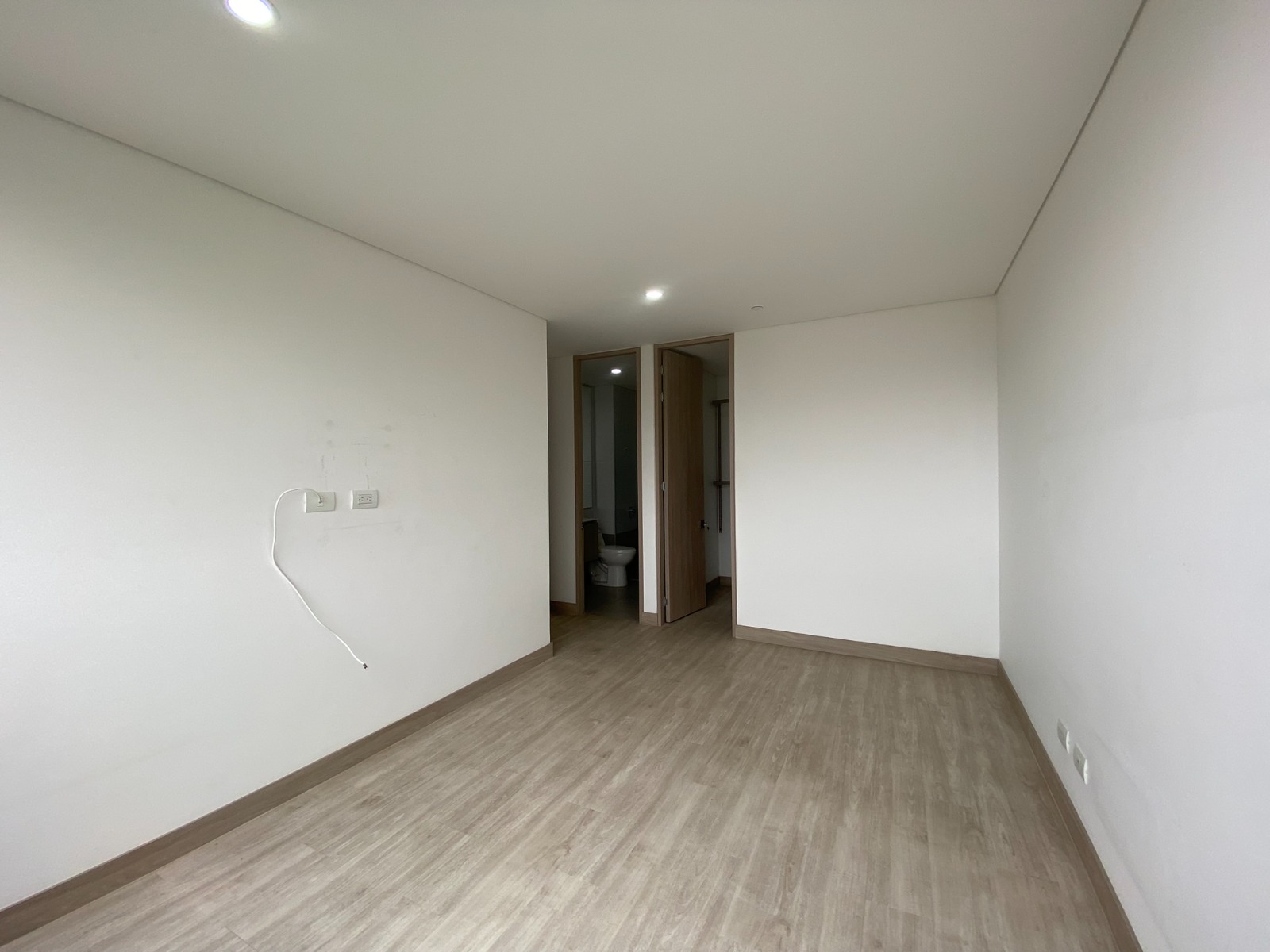 ARRIENDO APARTAMENTO - ENVIGADO LOMA DEL CHOCHO