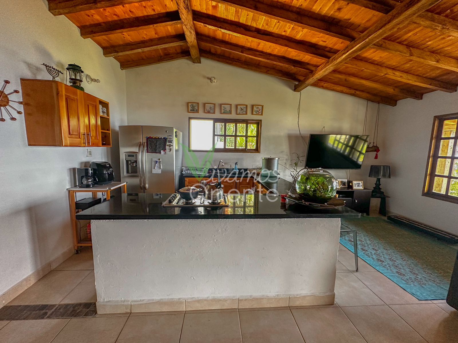 ARRIENDO CASA CAMPESTRE - SANTA ELENA