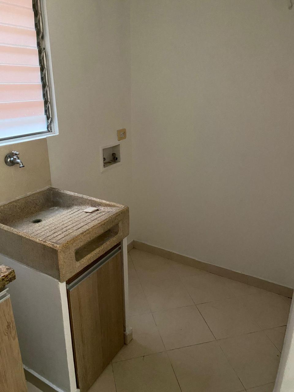 ARRIENDO APARTAMENTO - POBLADO PATIO BONITO