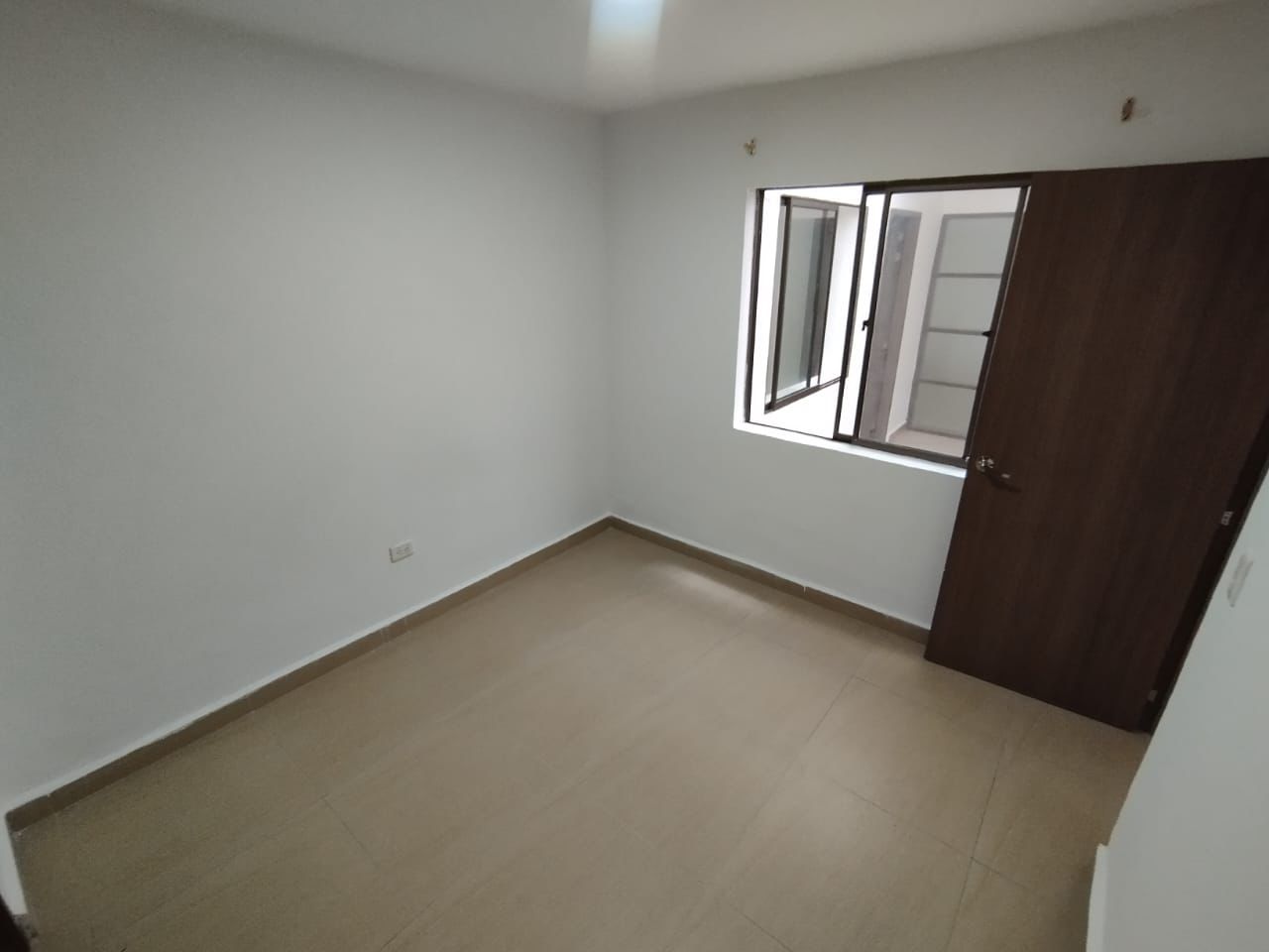 ARRIENDO CASA EN MEDELLIN LA AMERICA