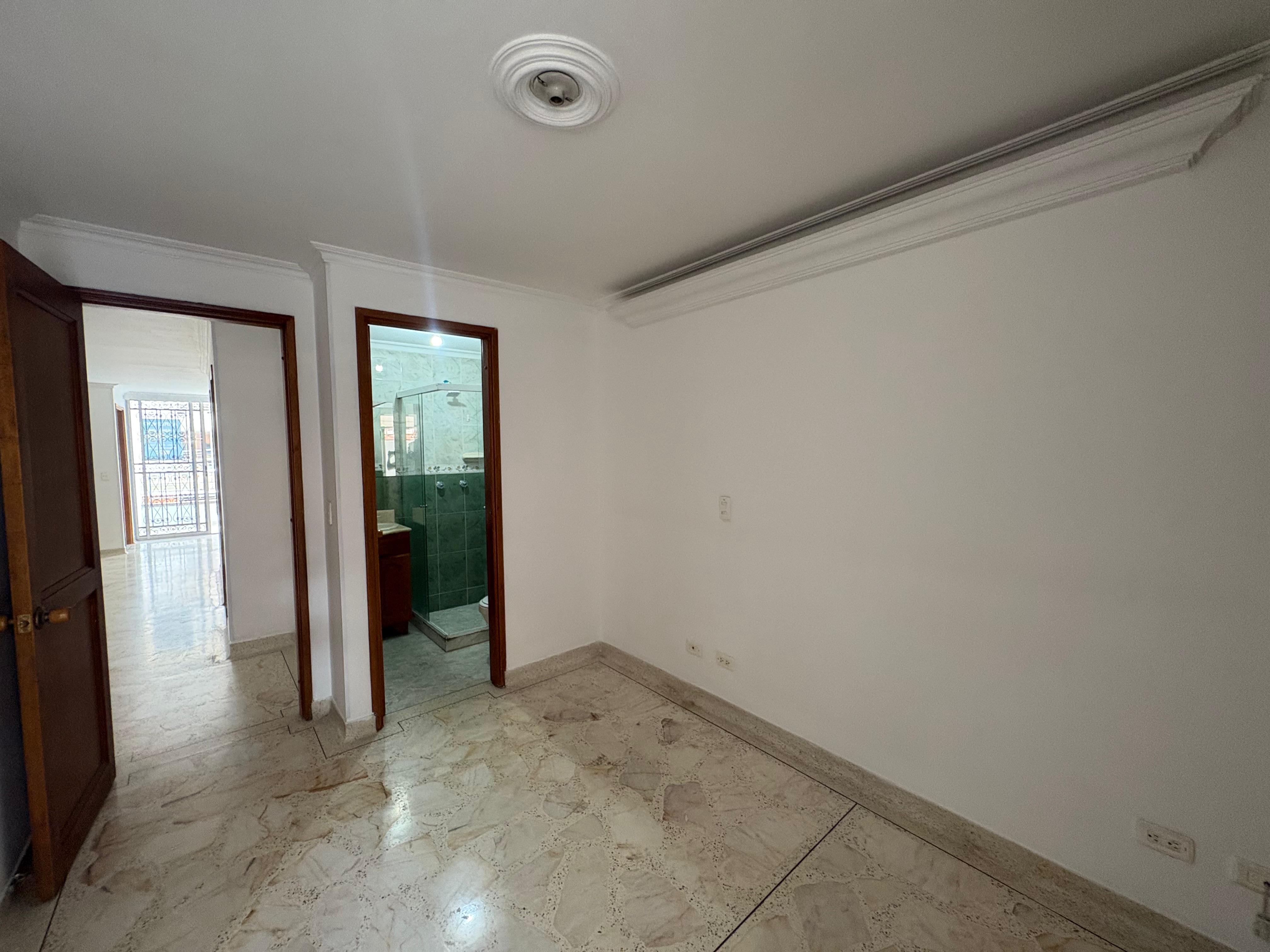 ARRIENDO APARTAMENTO, LAURELES