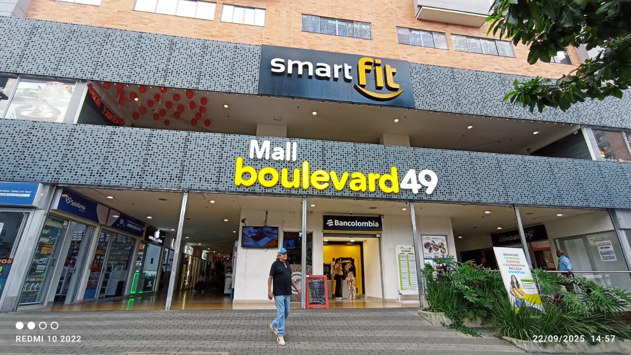 ARRIENDO LOCAL - BUENOS AIRES, MALL BULEVAR 49
