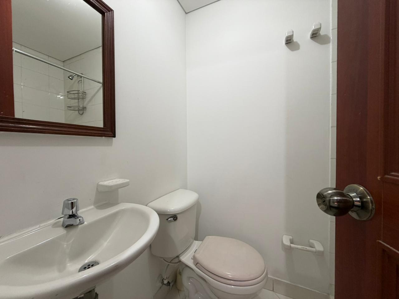 ARRIENDO CASA - ENVIGADO SECTOR INTERMEDIA