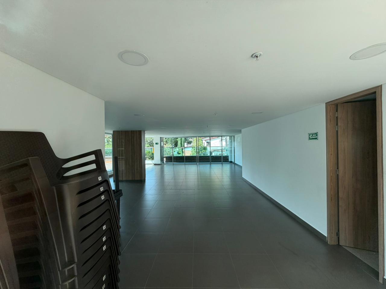 ARRIENDO APARTAMENTO AMOBLADO  - POBLADO CASTROPOL