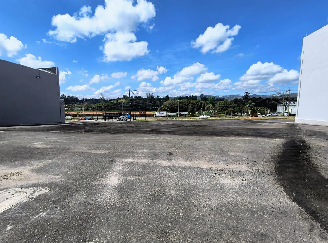 ARRIENDO BODEGA - AUTOPISTA MEDELLÍN - BOGOTÁ