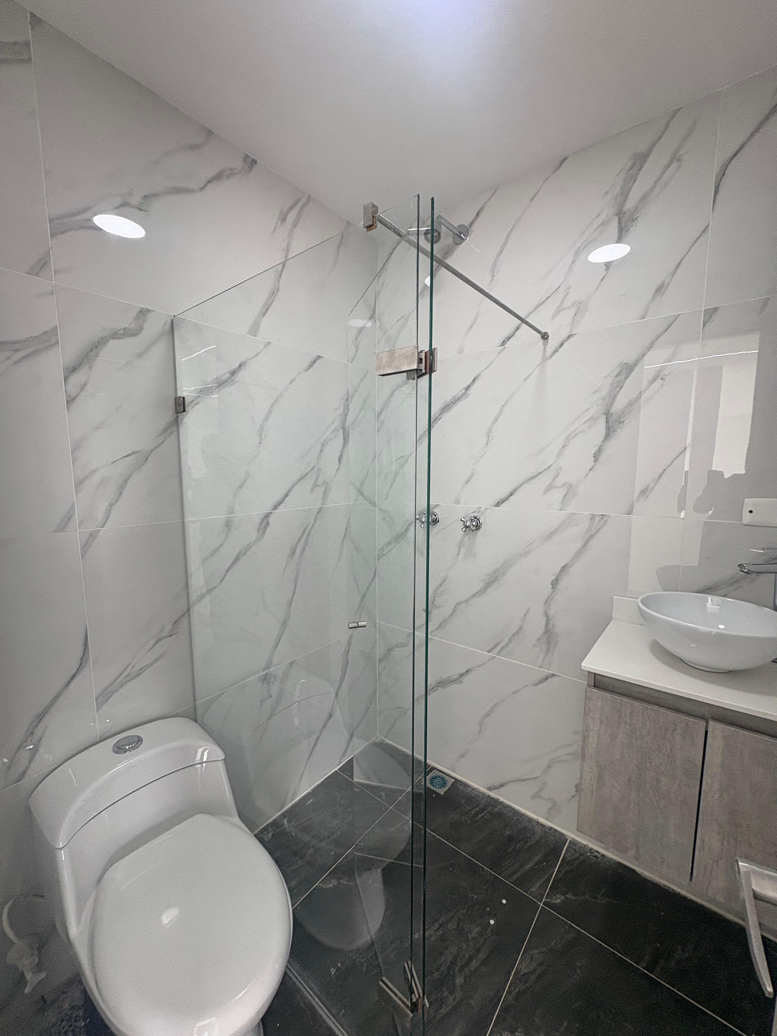 ARRIENDO APARTAMENTO, BELEN NOGAL PARA ESTRENAR