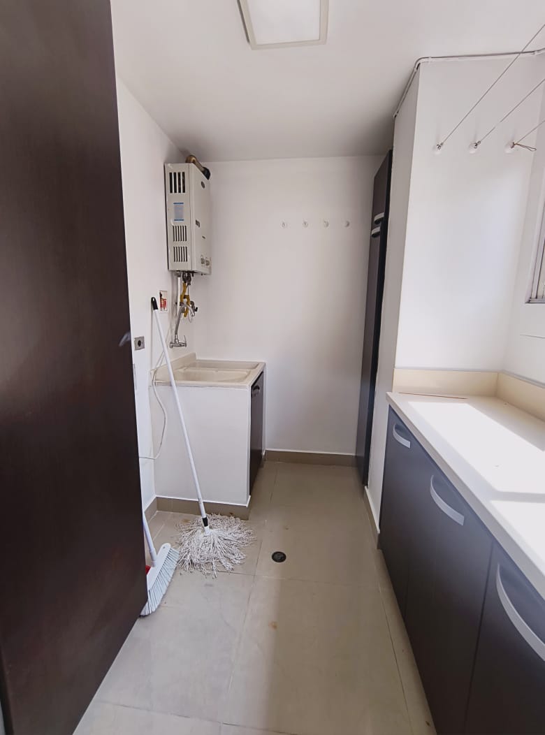 ARRIENDO APARTAMENTO - POBLADO LOMA DE LOS PARRA